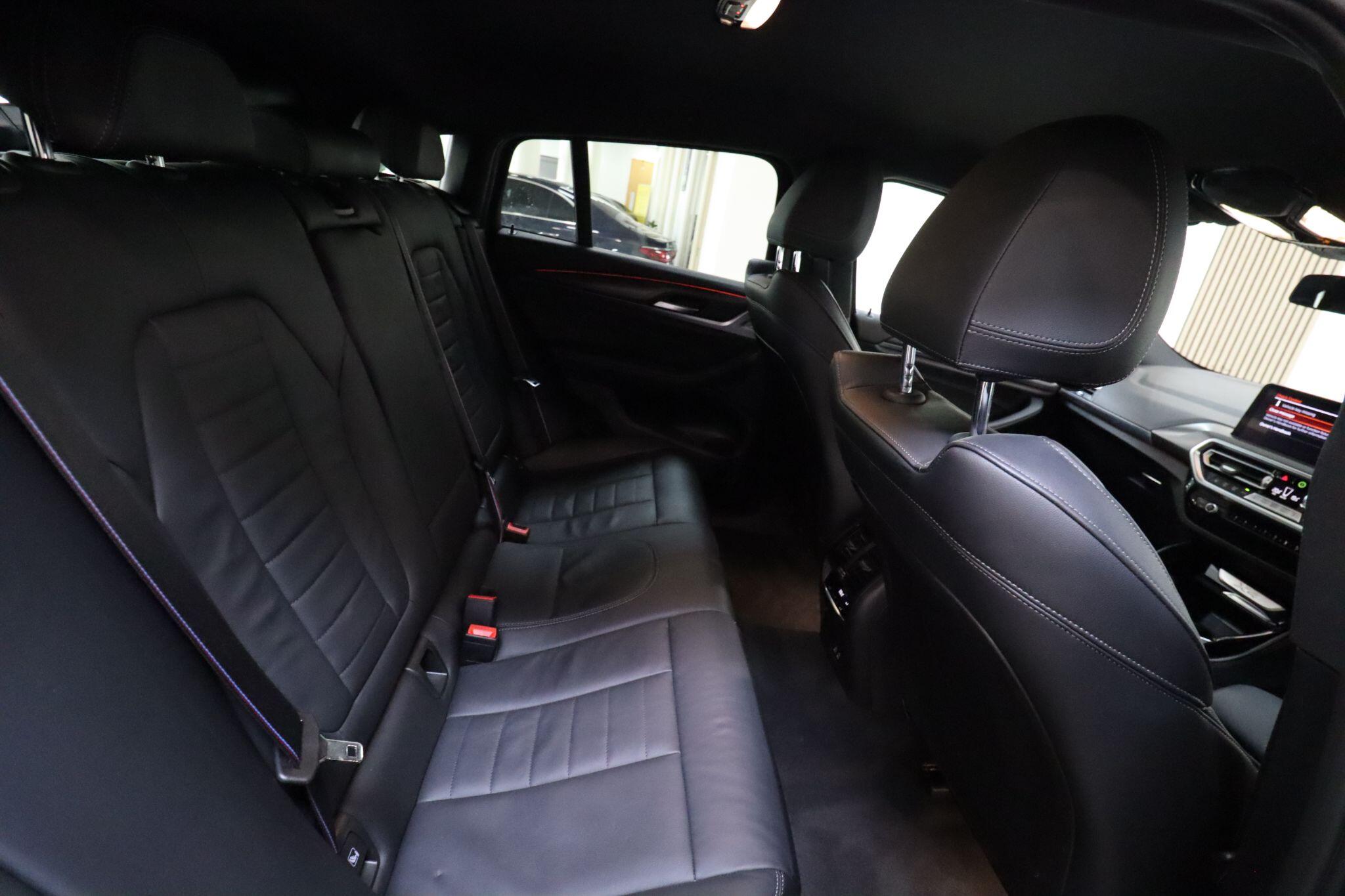 BMW X4 view 15
