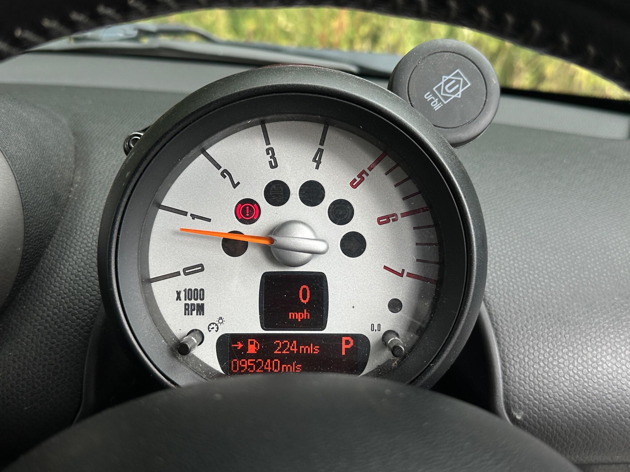 Mini Countryman view 29
