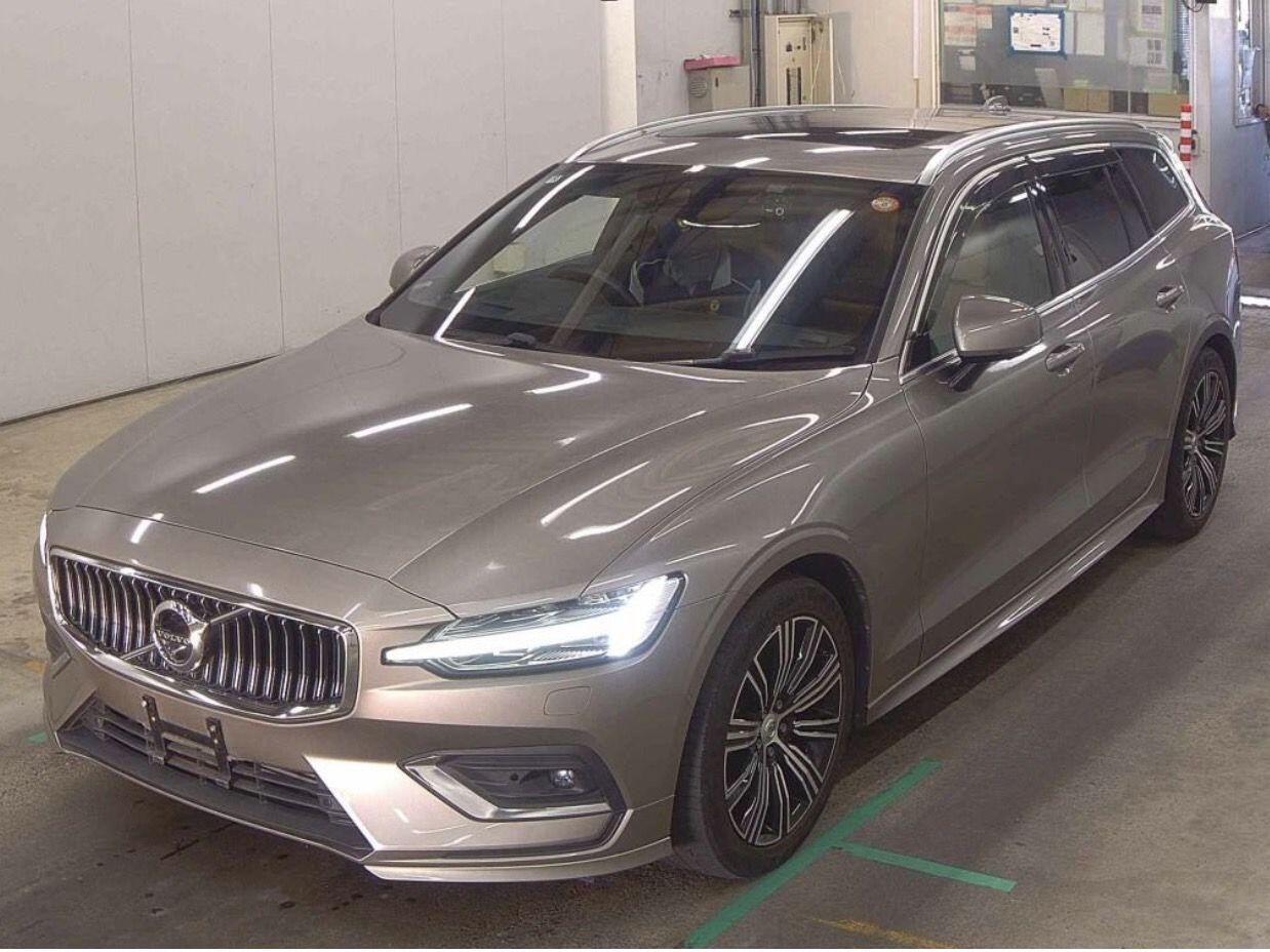Volvo V60 view 2