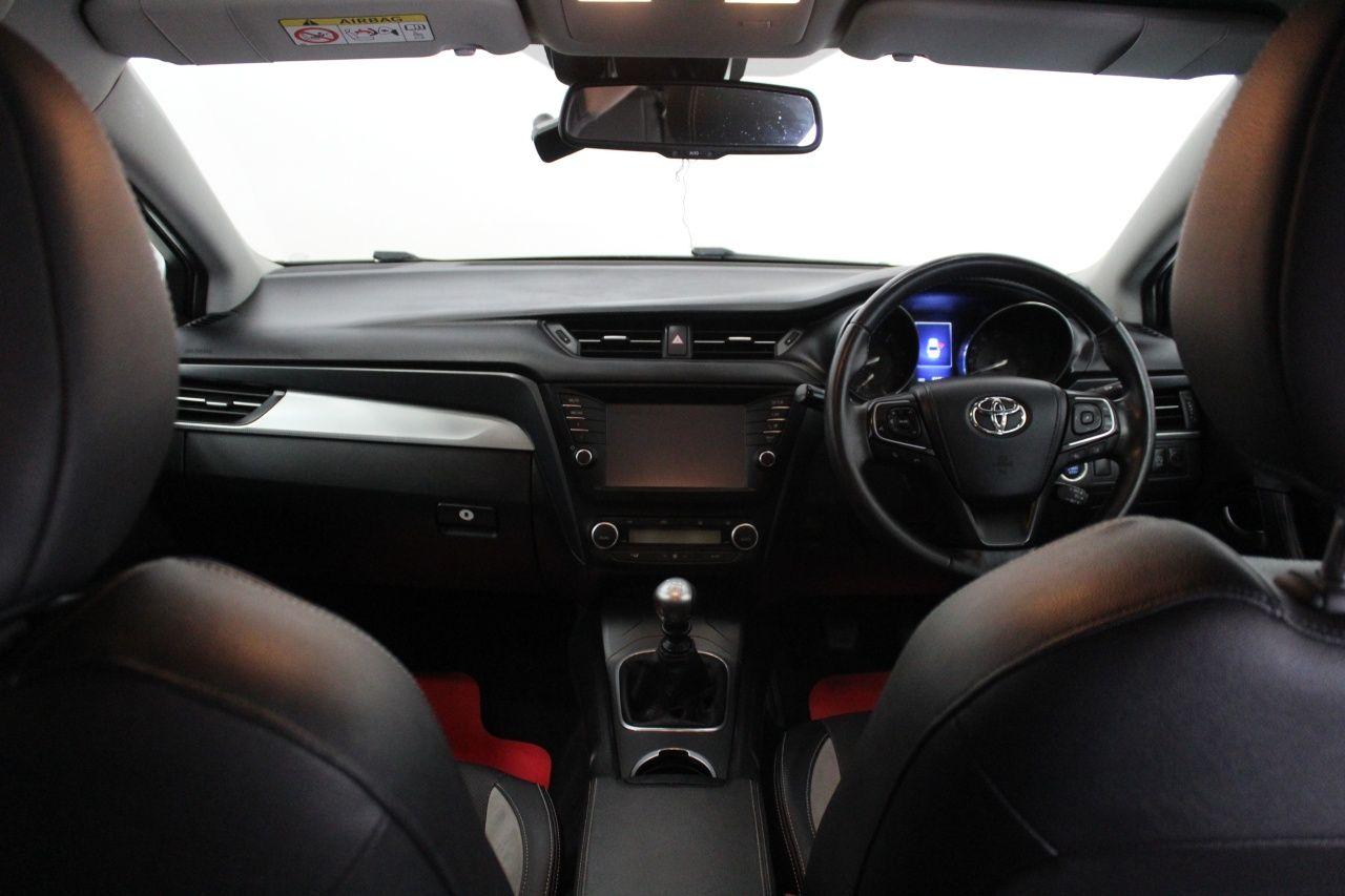 Toyota Avensis view 30