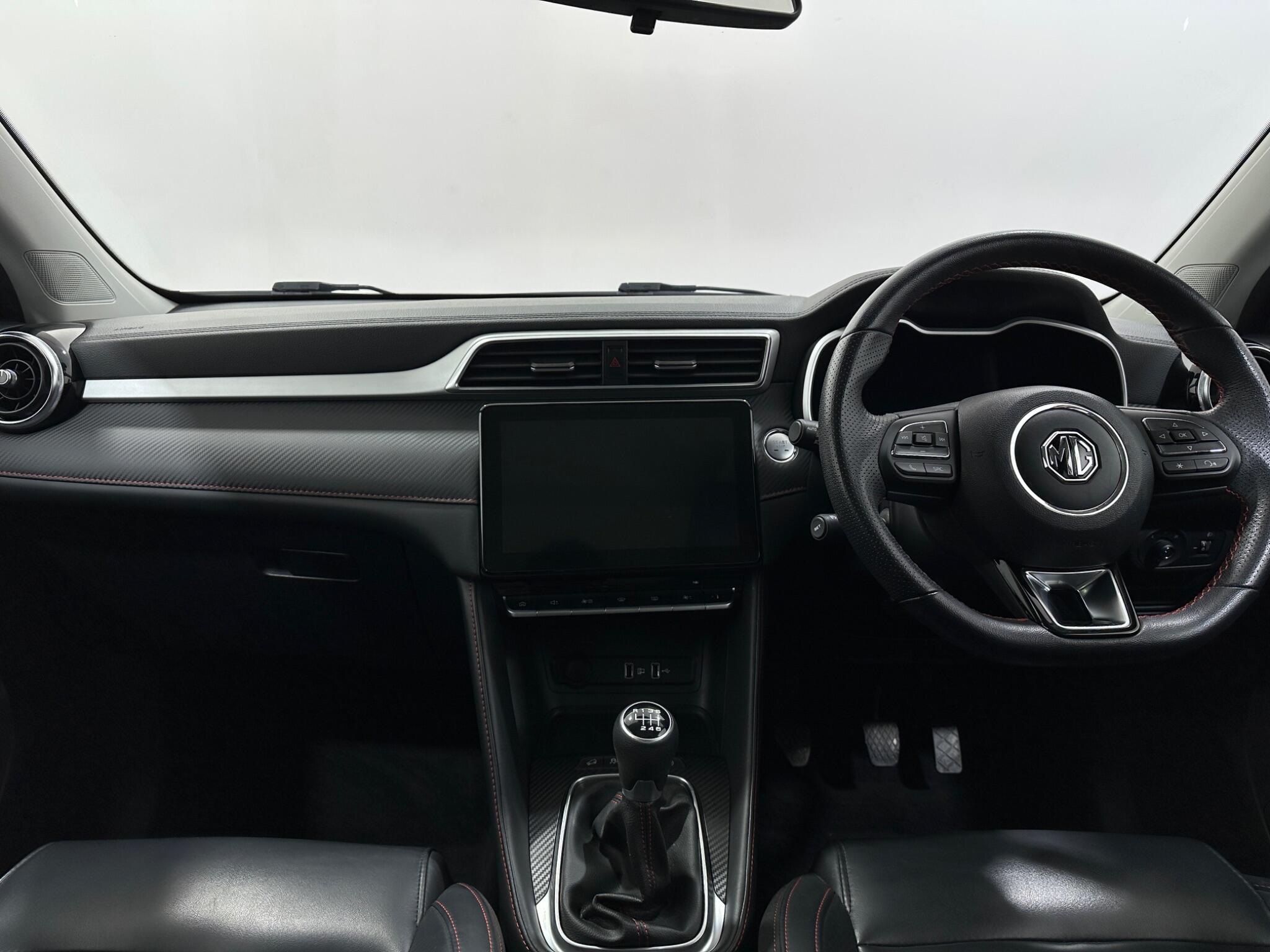 MG ZS view 21