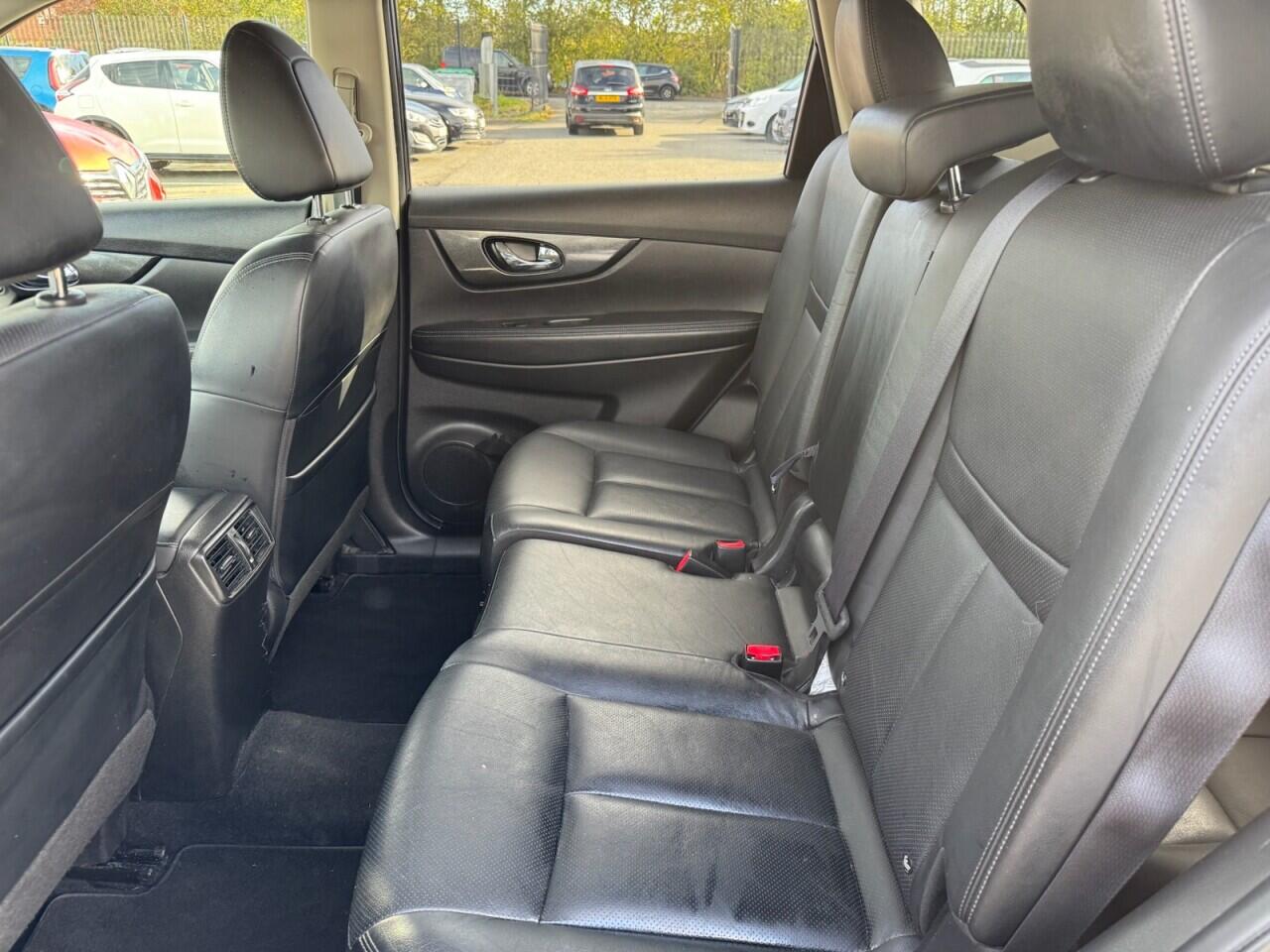 Nissan X-Trail view 54