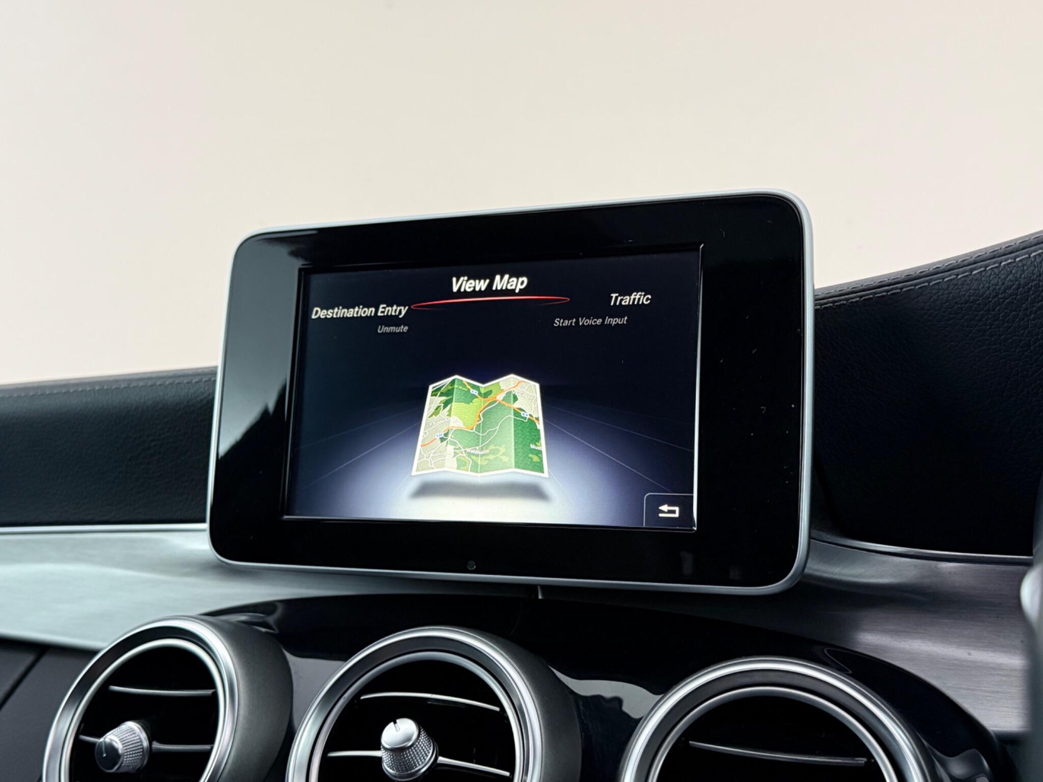 Mercedes-Benz C-Class view 20