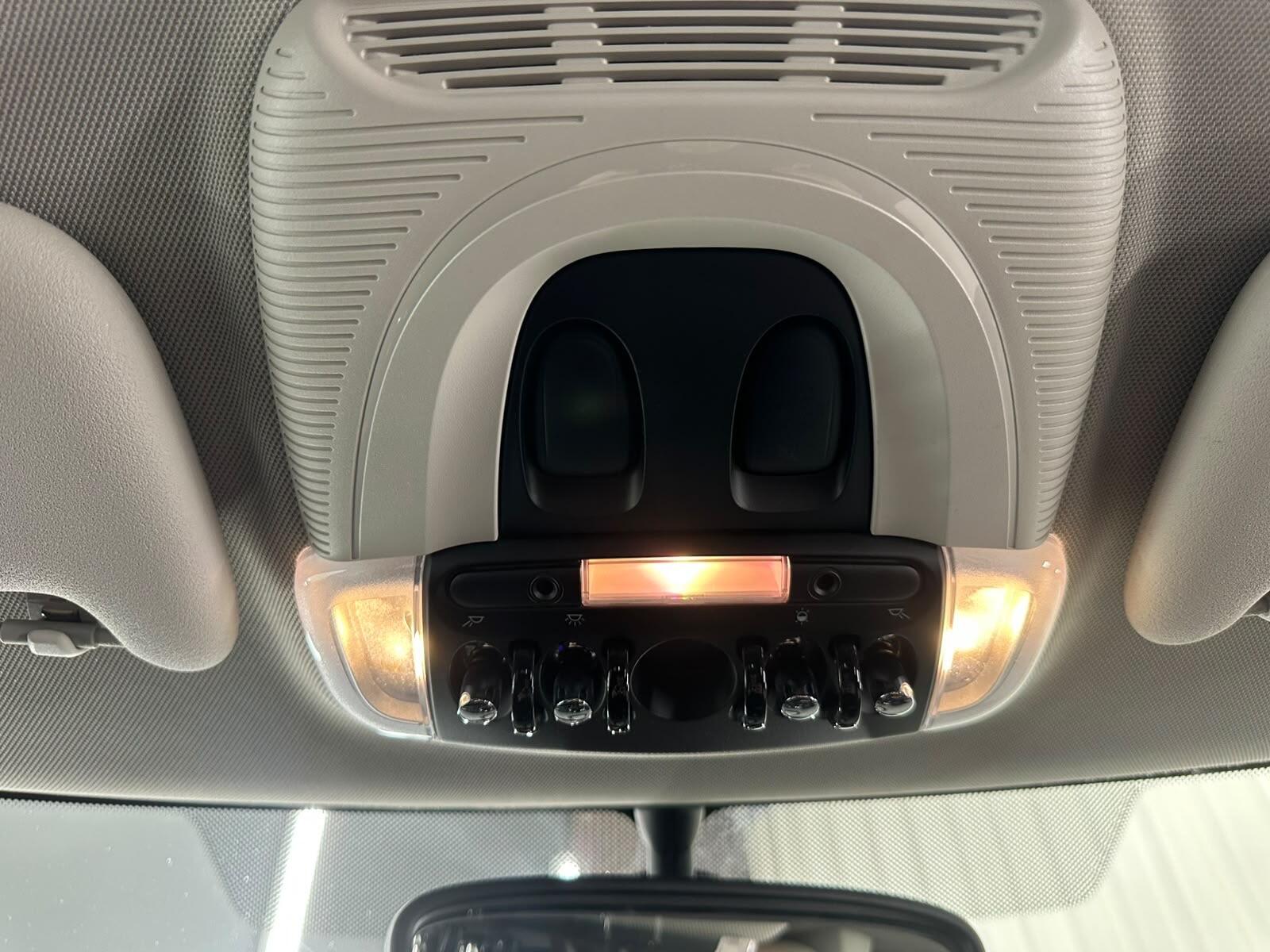 MINI Hatch view 48