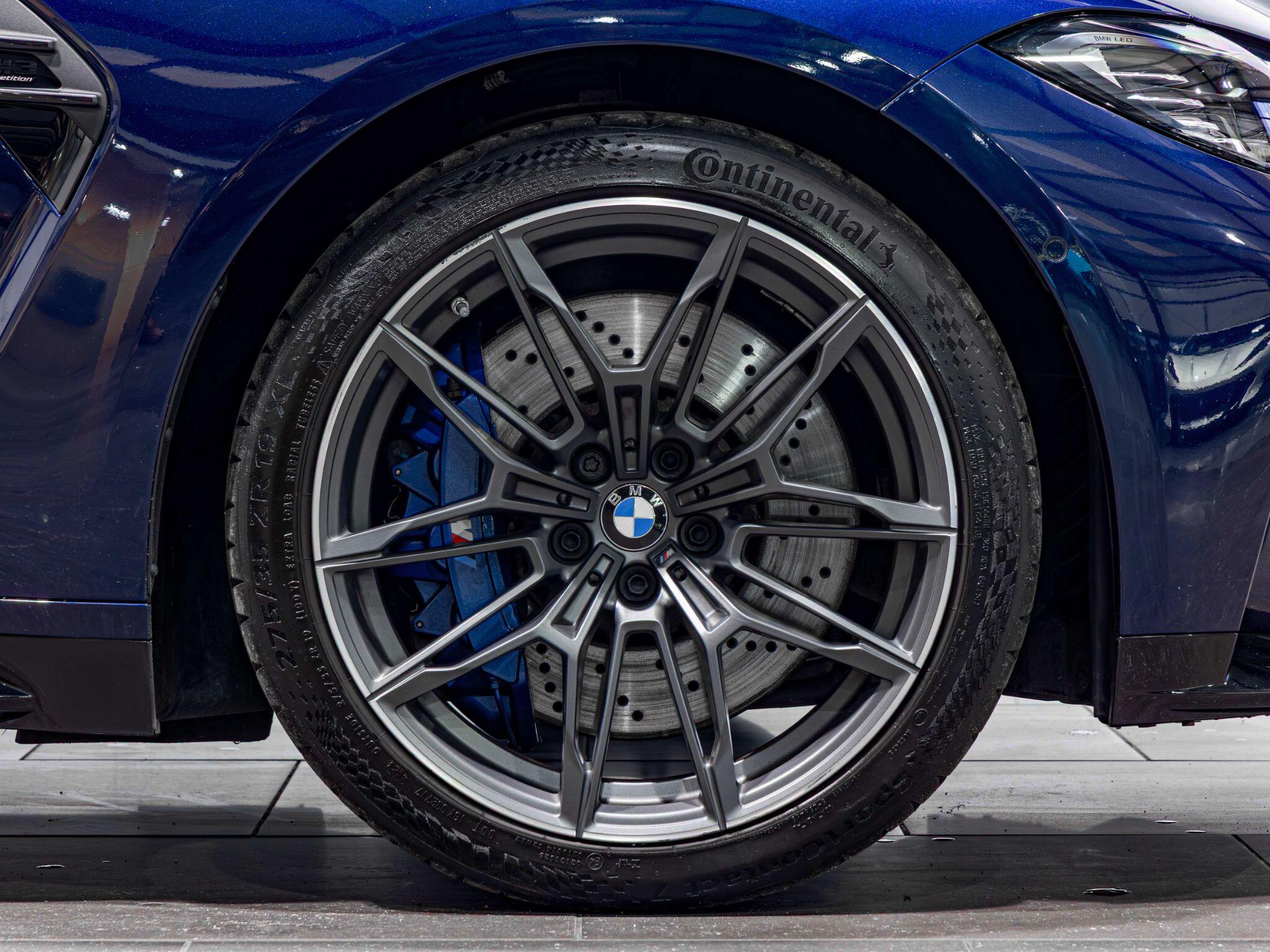 BMW M3 view 7