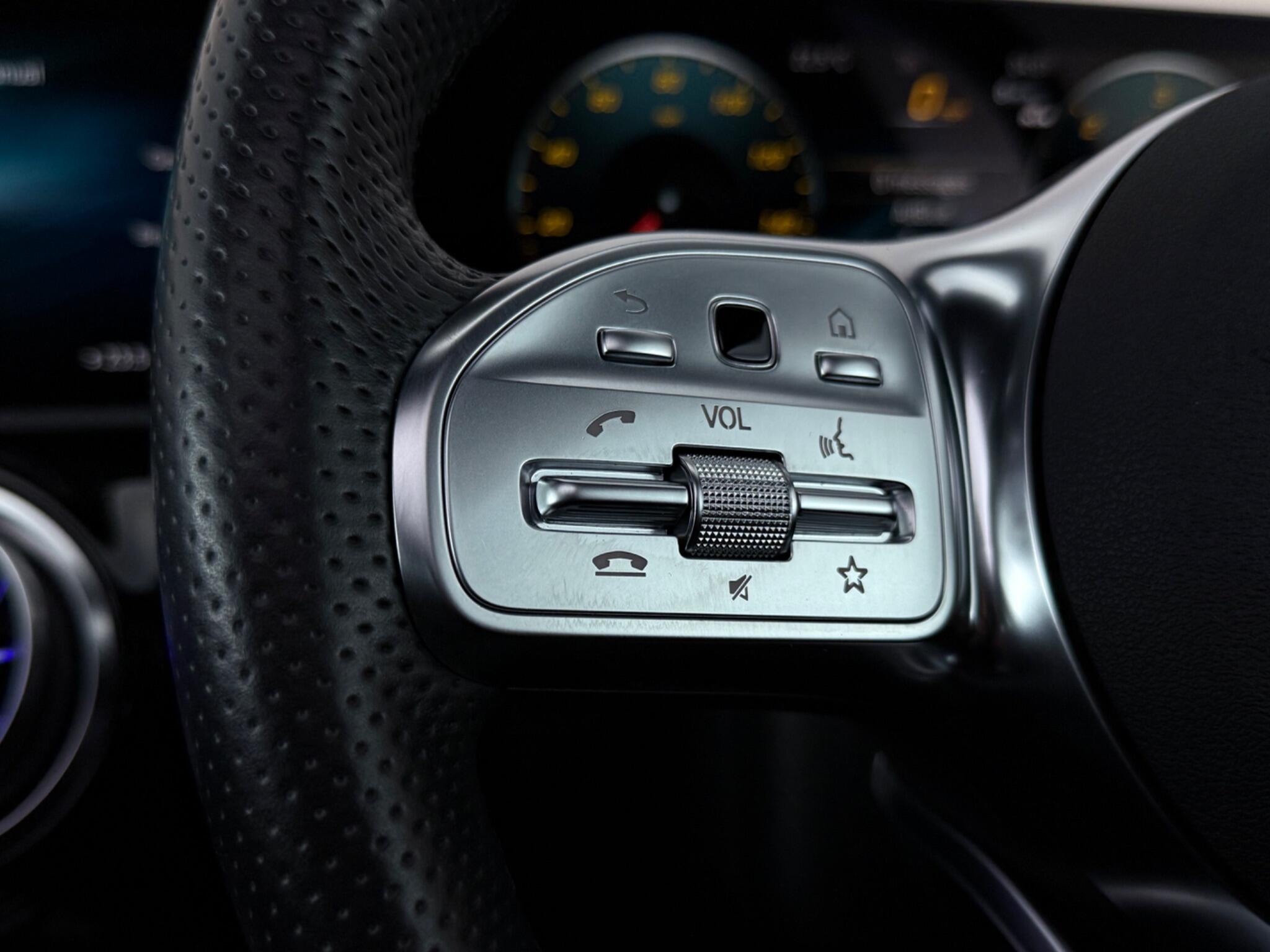 Mercedes-Benz Cla view 14
