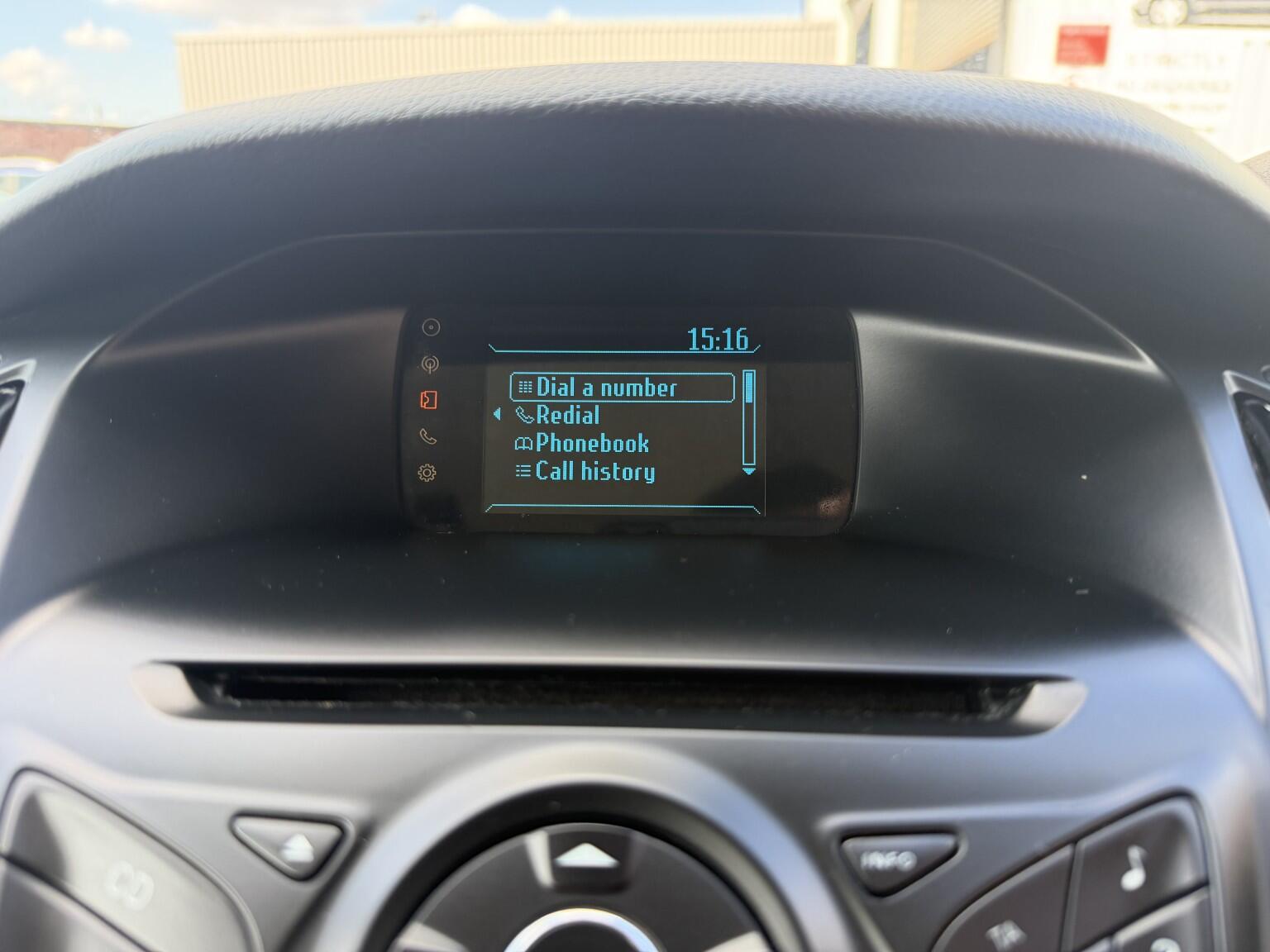 Ford Focus view 36