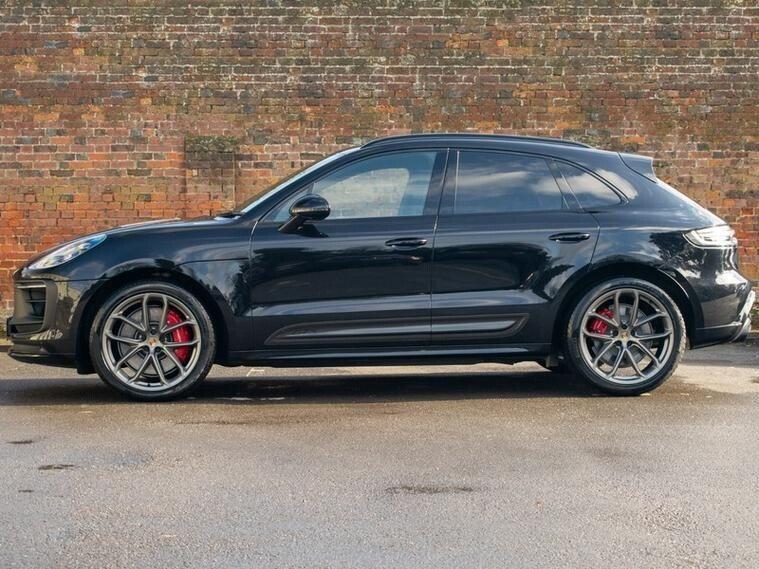 Porsche Macan view 2