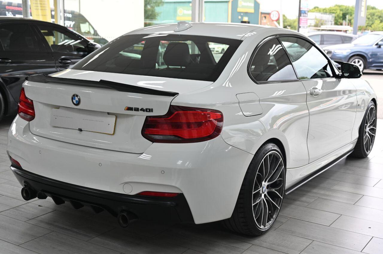 BMW 2 Series view 10