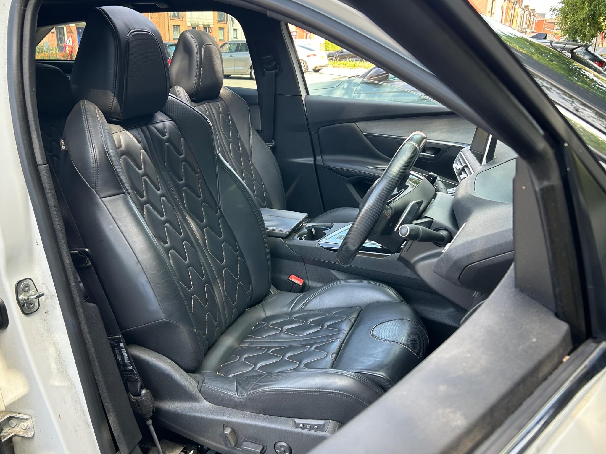 Peugeot 3008 view 14