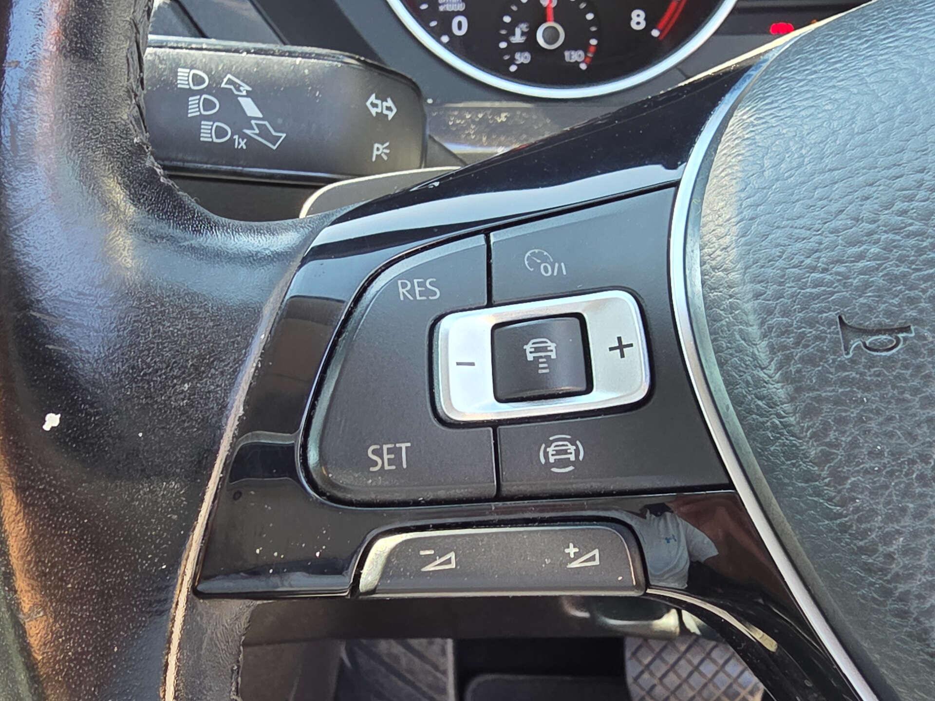 Volkswagen Tiguan view 29