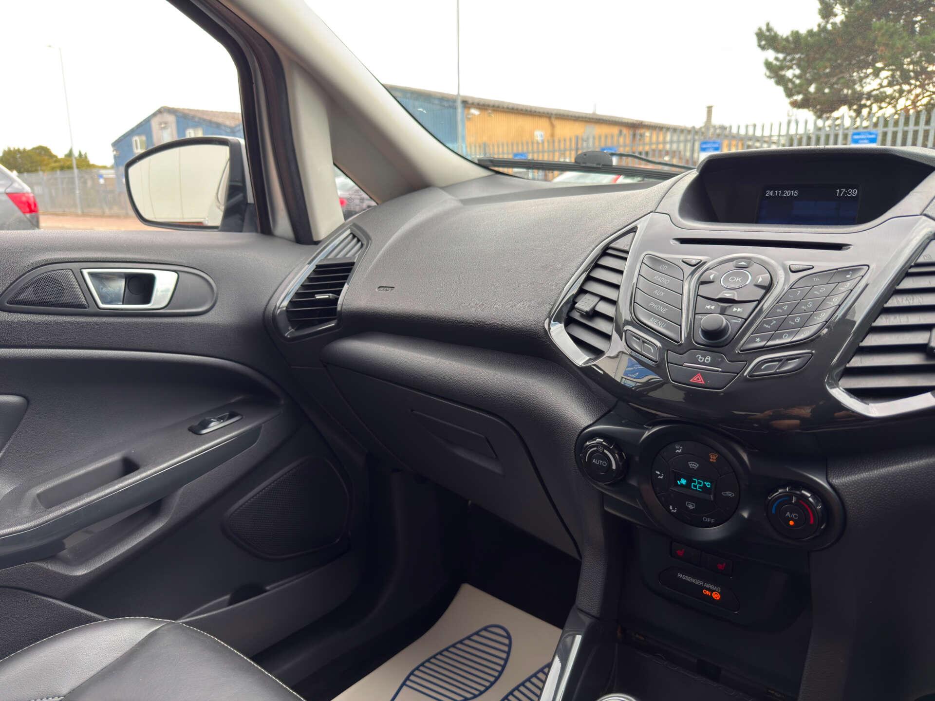 Ford Ecosport view 55