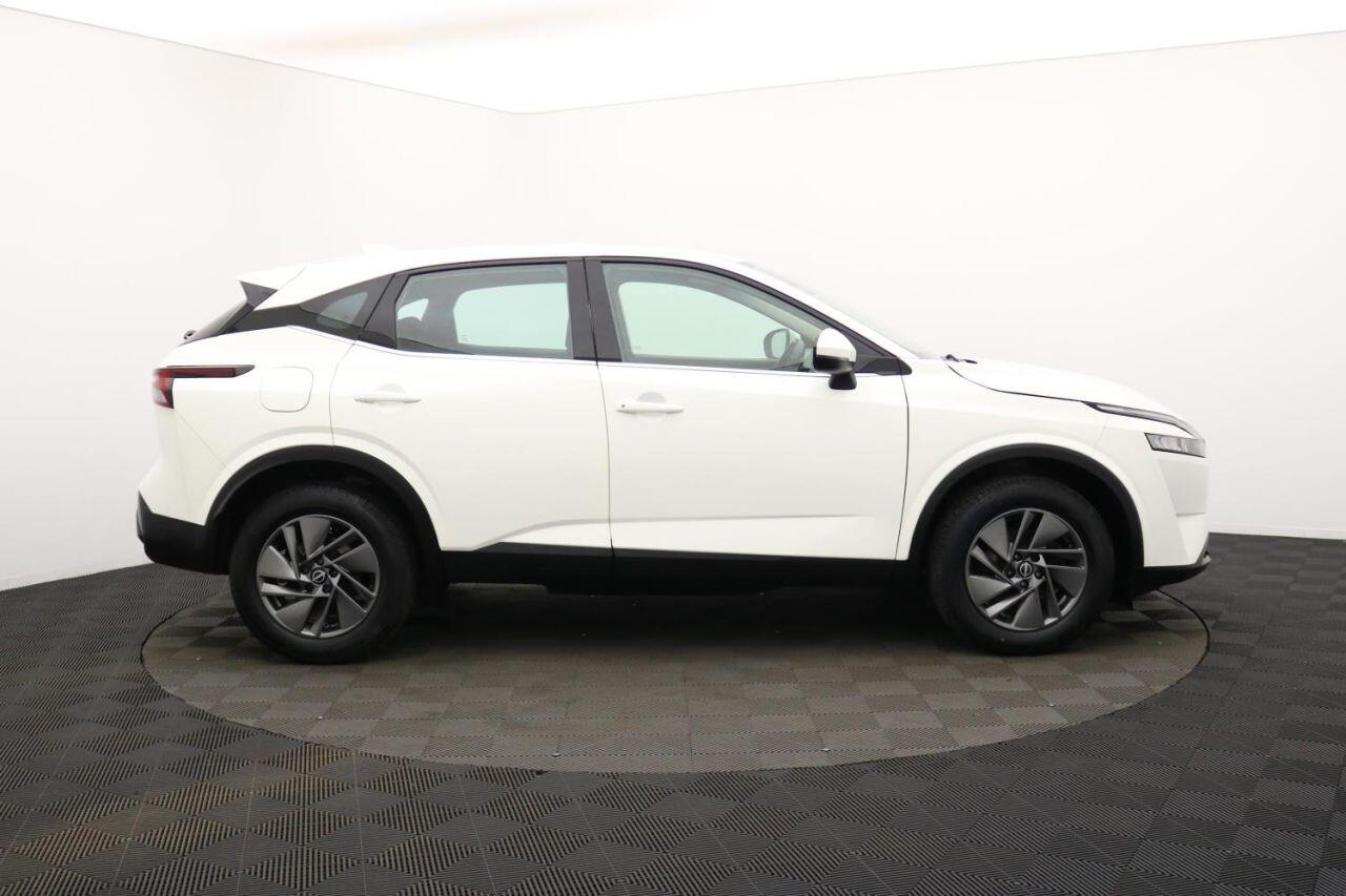 Nissan Qashqai view 2