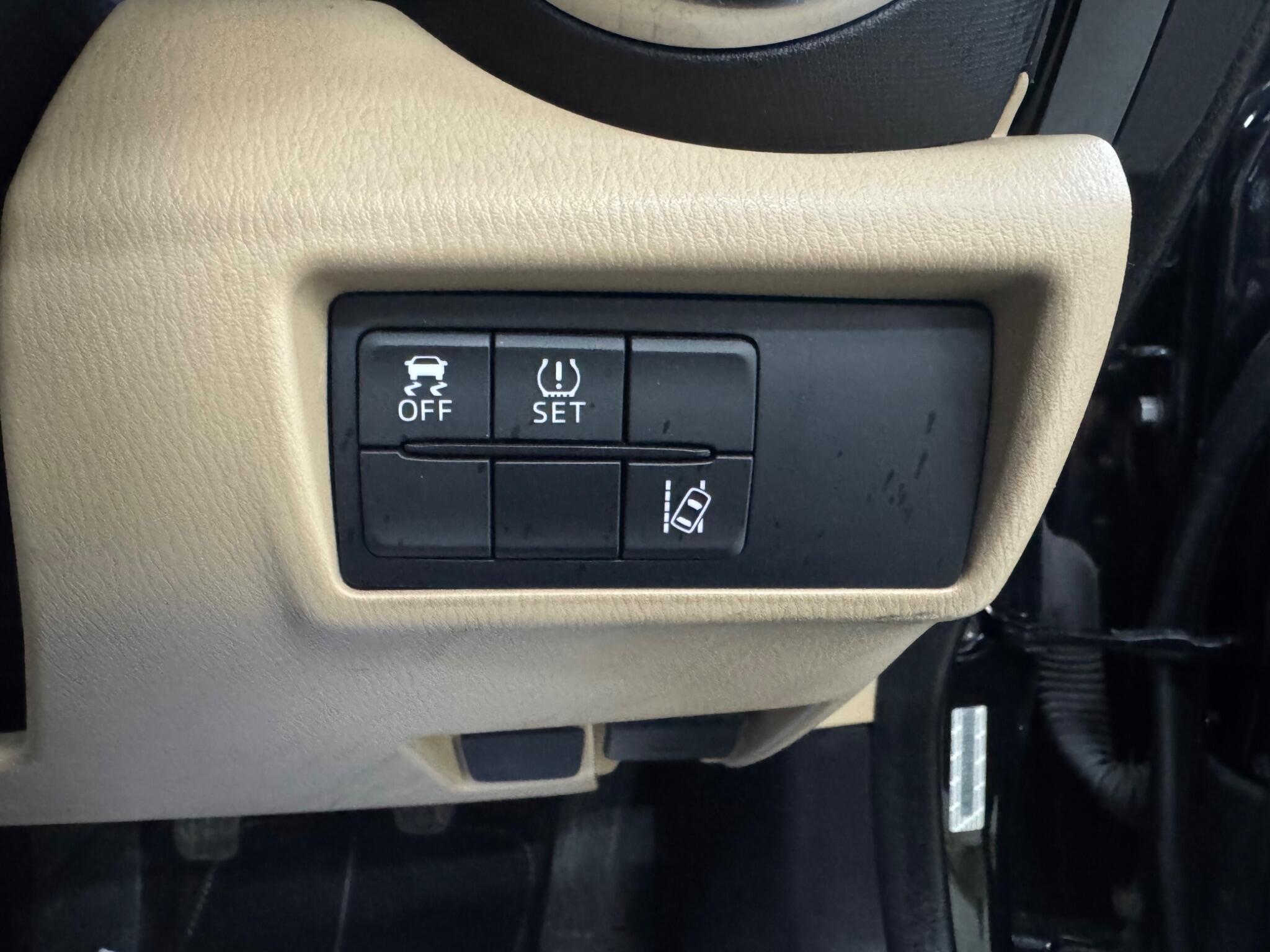 Mazda MX-5 view 43