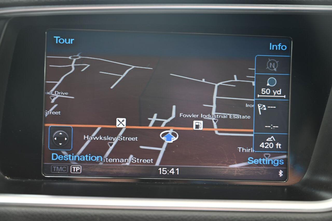 Audi Q5 view 23