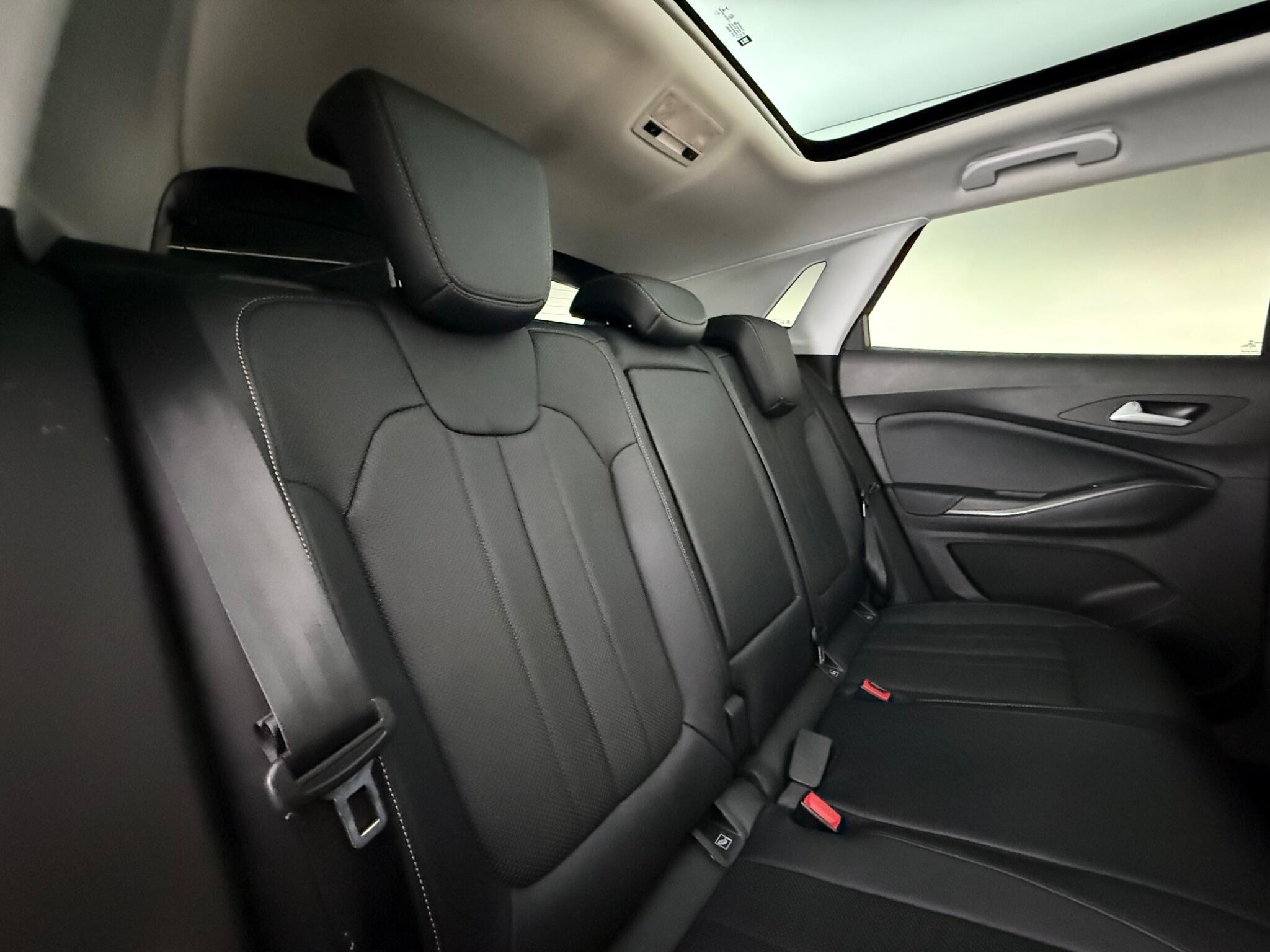 Vauxhall Grandland X view 30