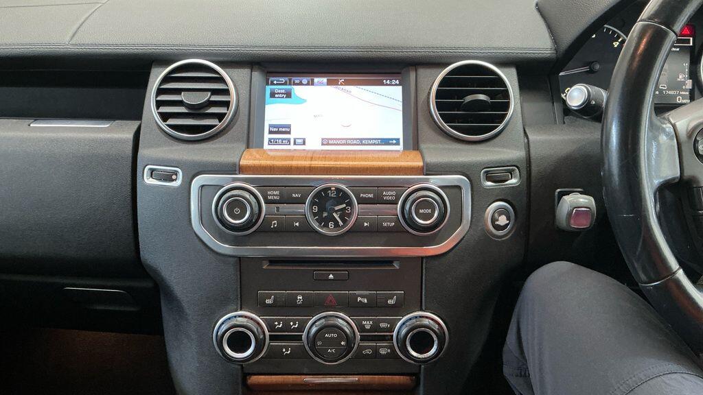 Land Rover Discovery view 7