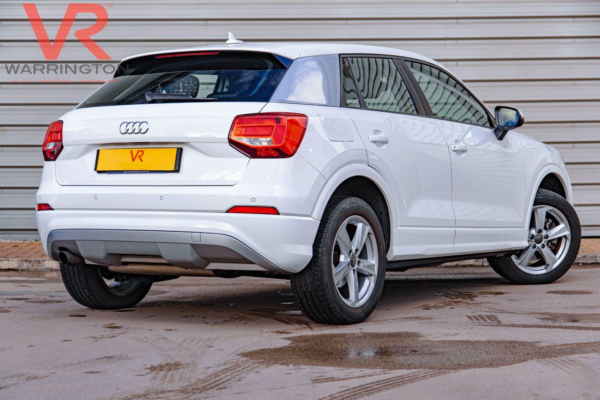 Audi Q2 view 16