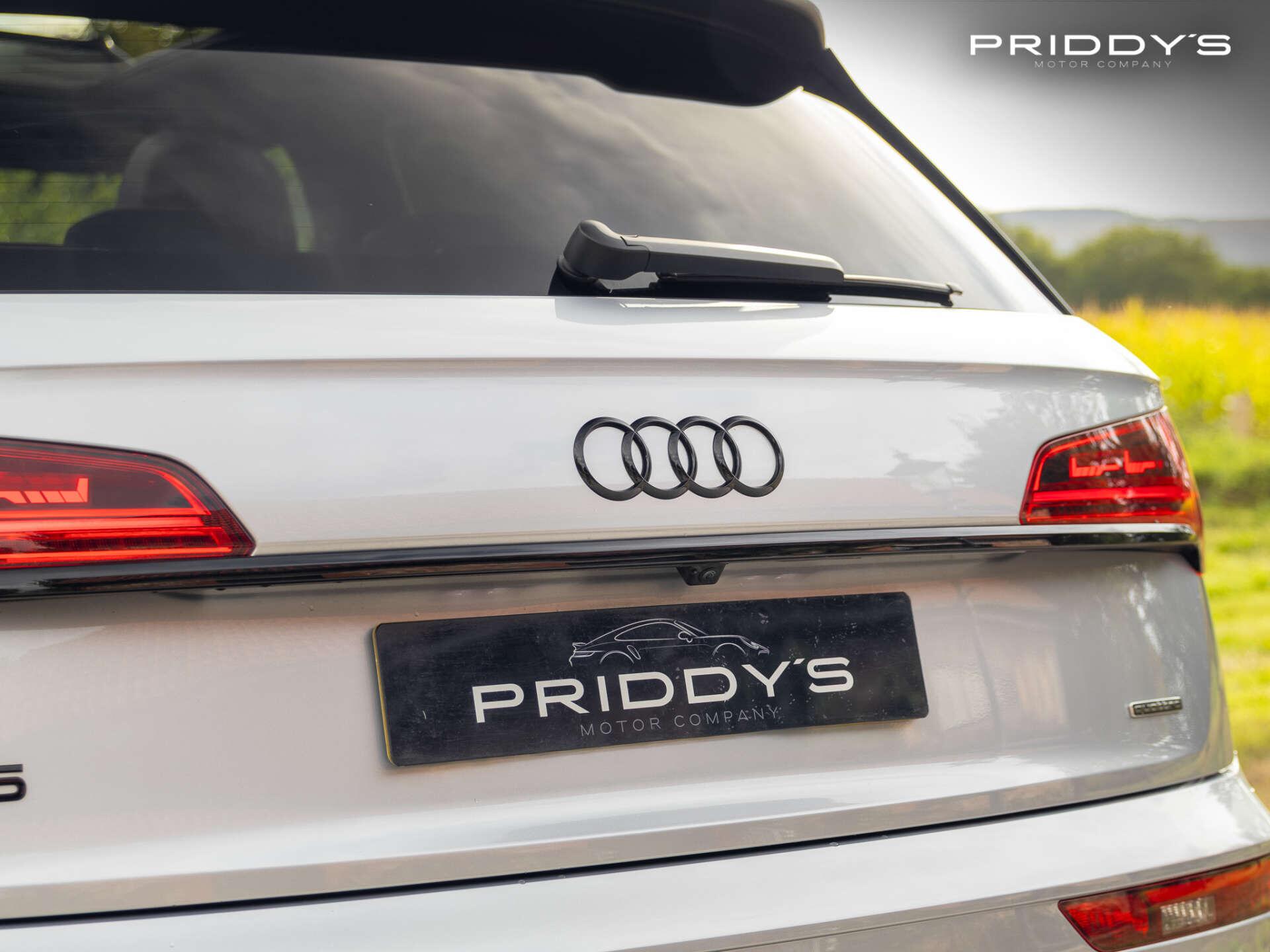 Audi Q5 view 48