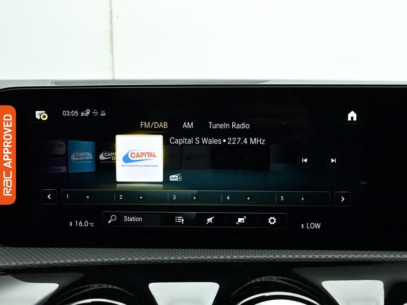 Mercedes-Benz Cla view 17