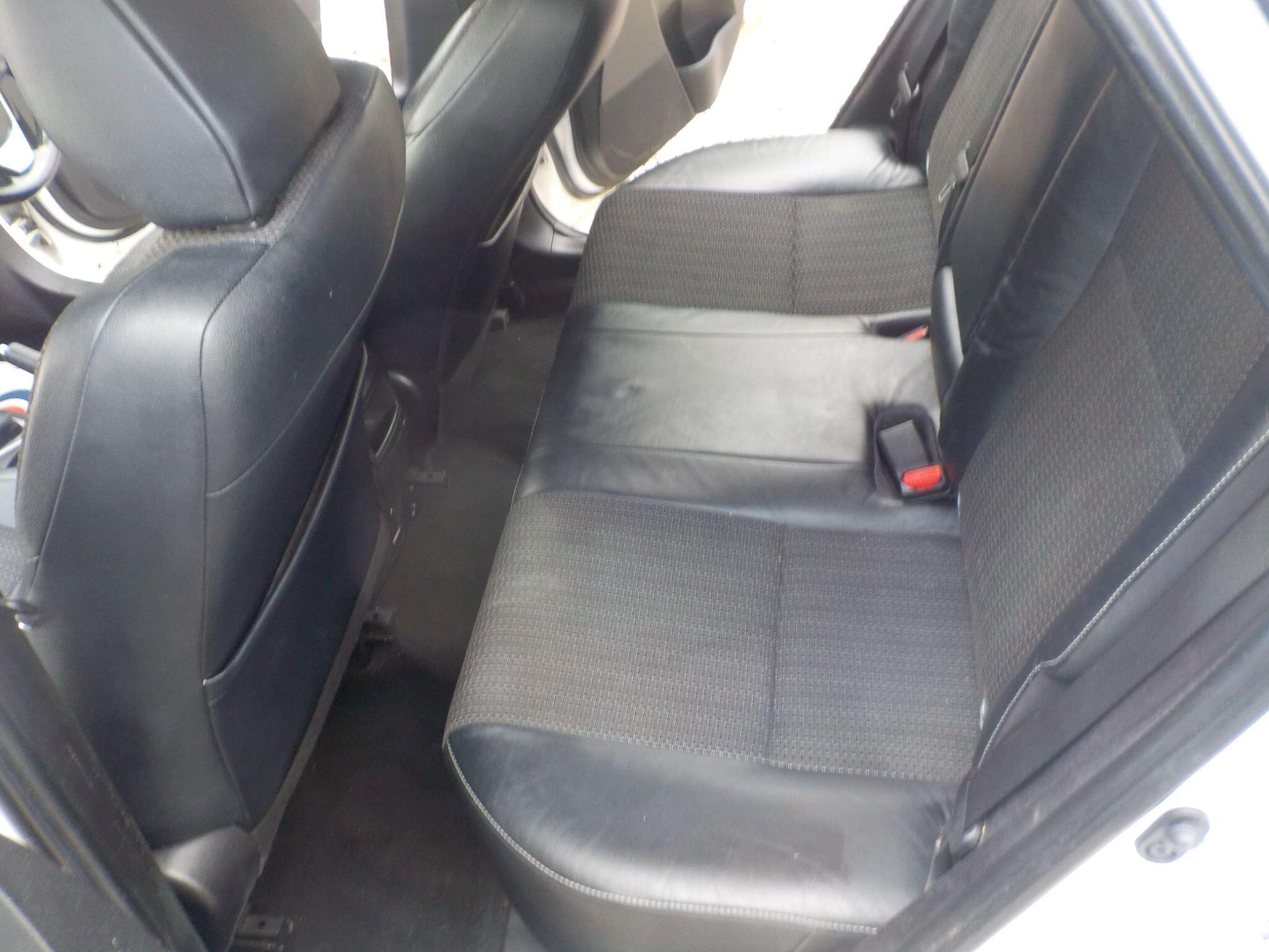 Toyota Auris 1.6 V-Matic Excel Touring Sports Euro 5 5dr