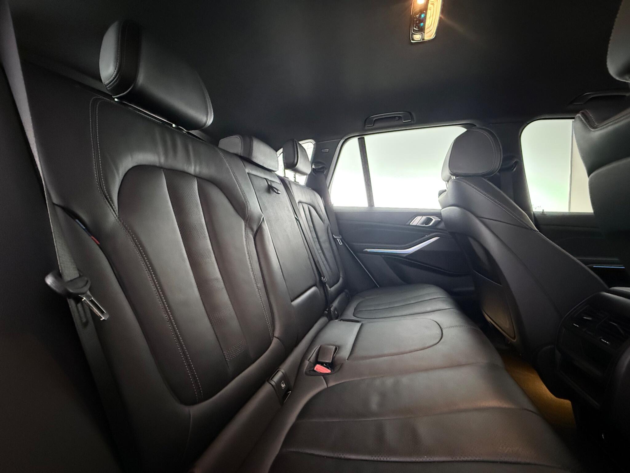 BMW X5 view 33