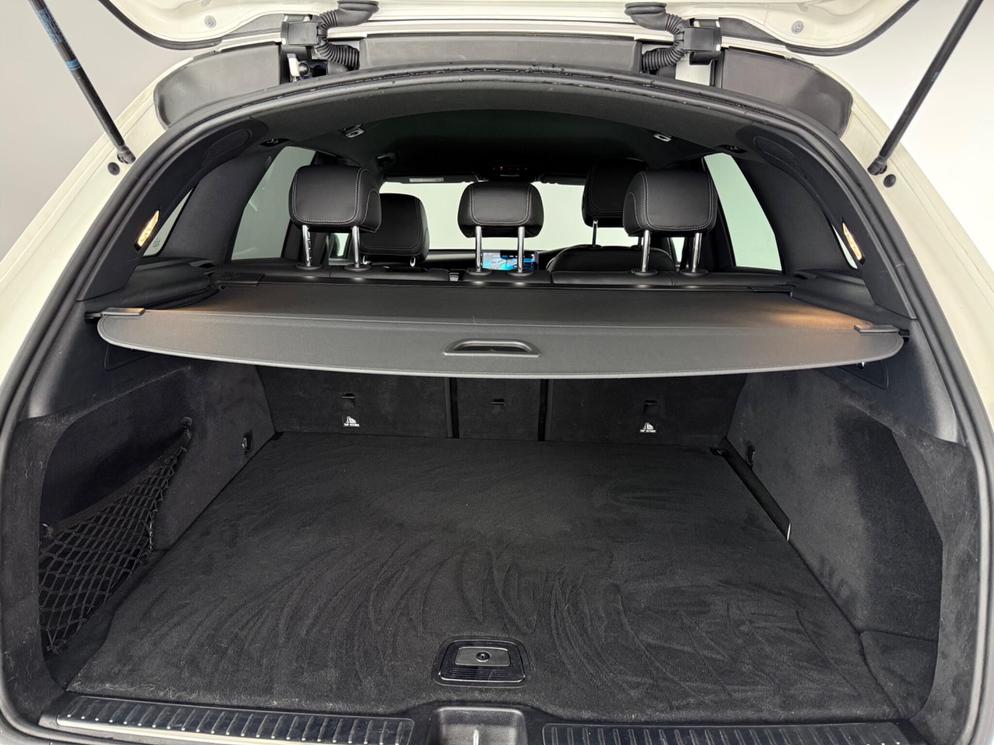 Mercedes-Benz GLC view 13