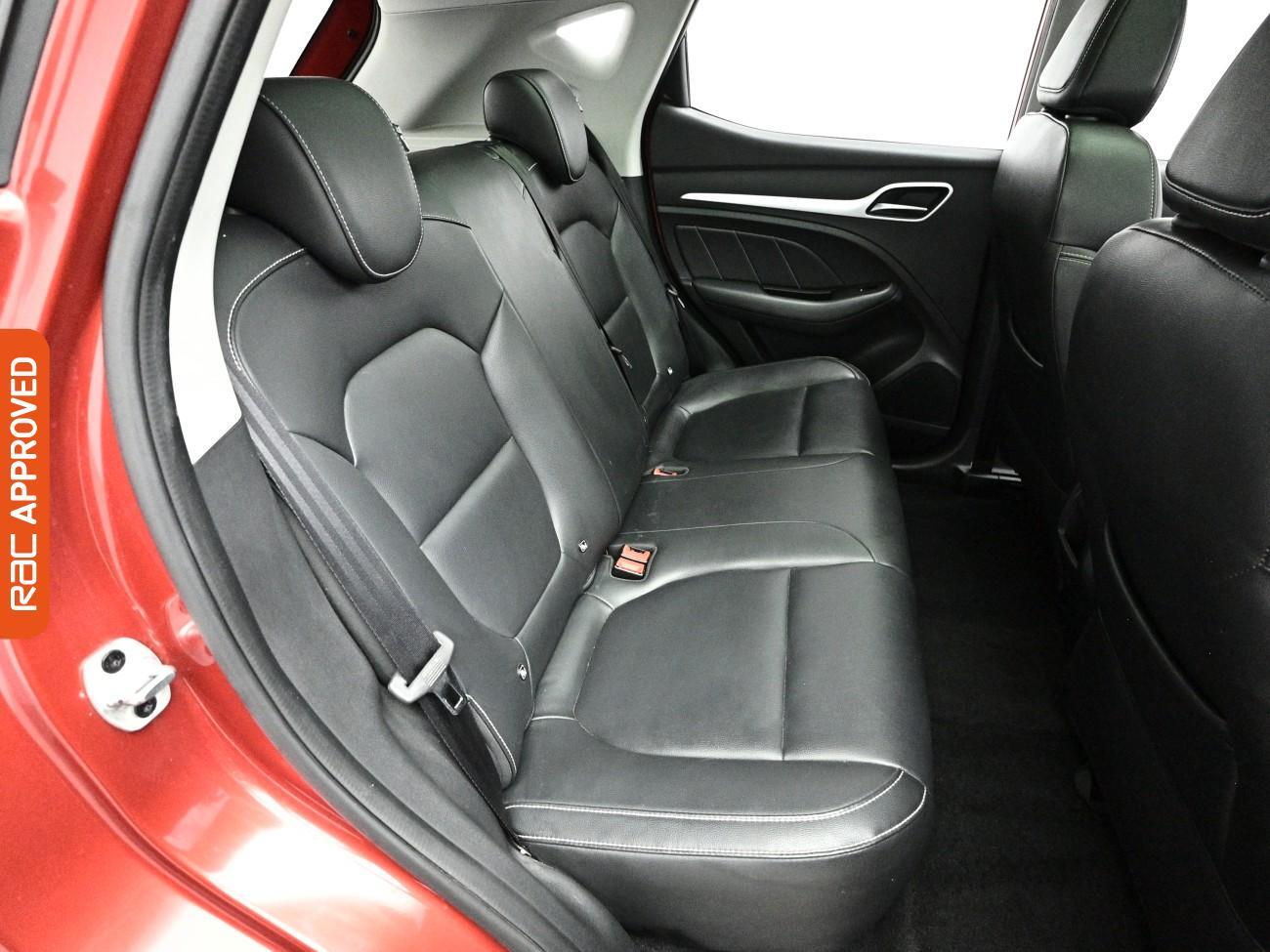 MG ZS view 14