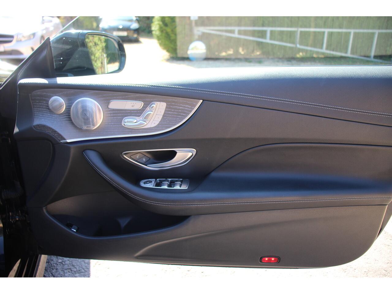 Mercedes-Benz E Class view 36