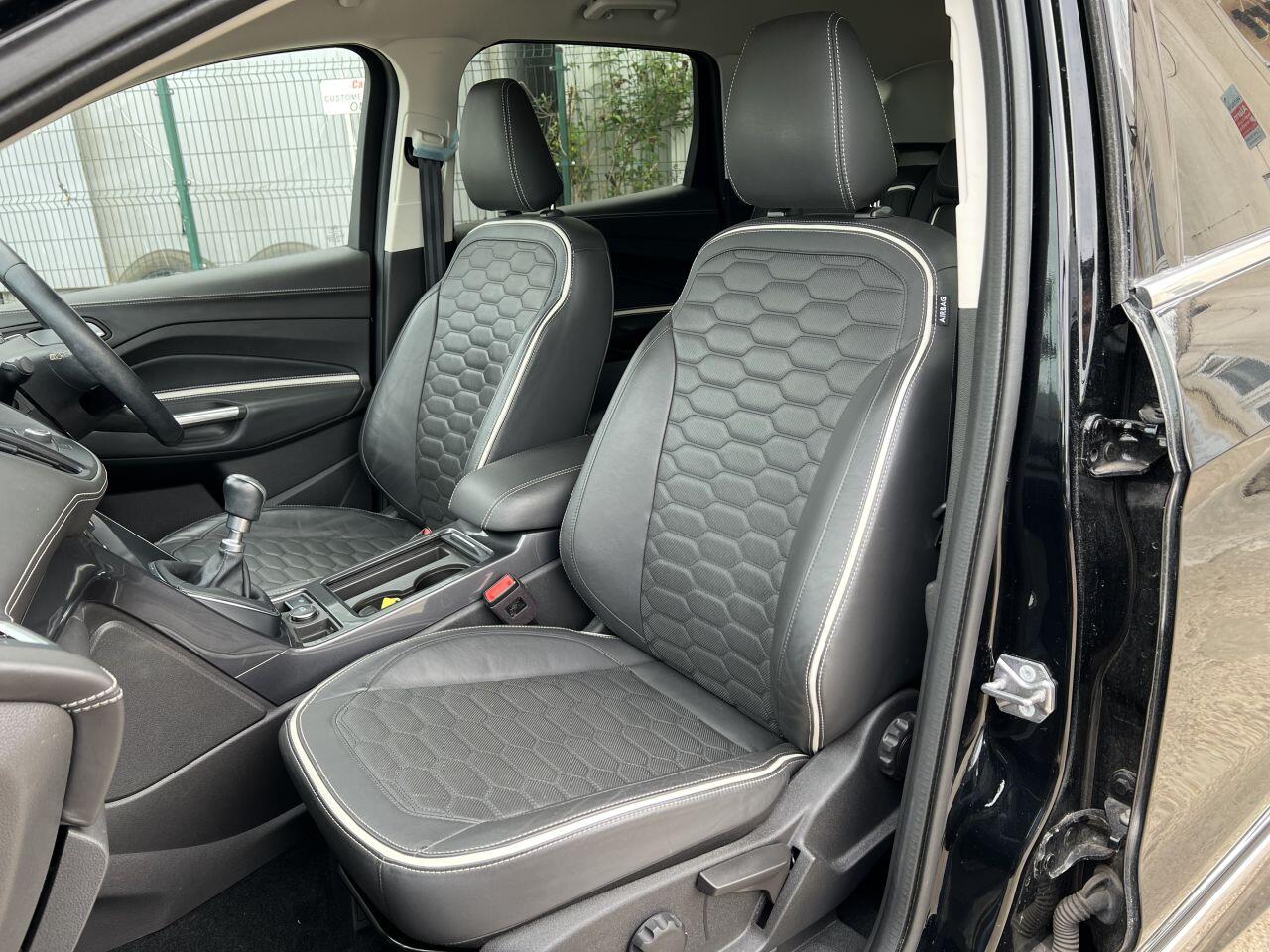 Ford Kuga view 25