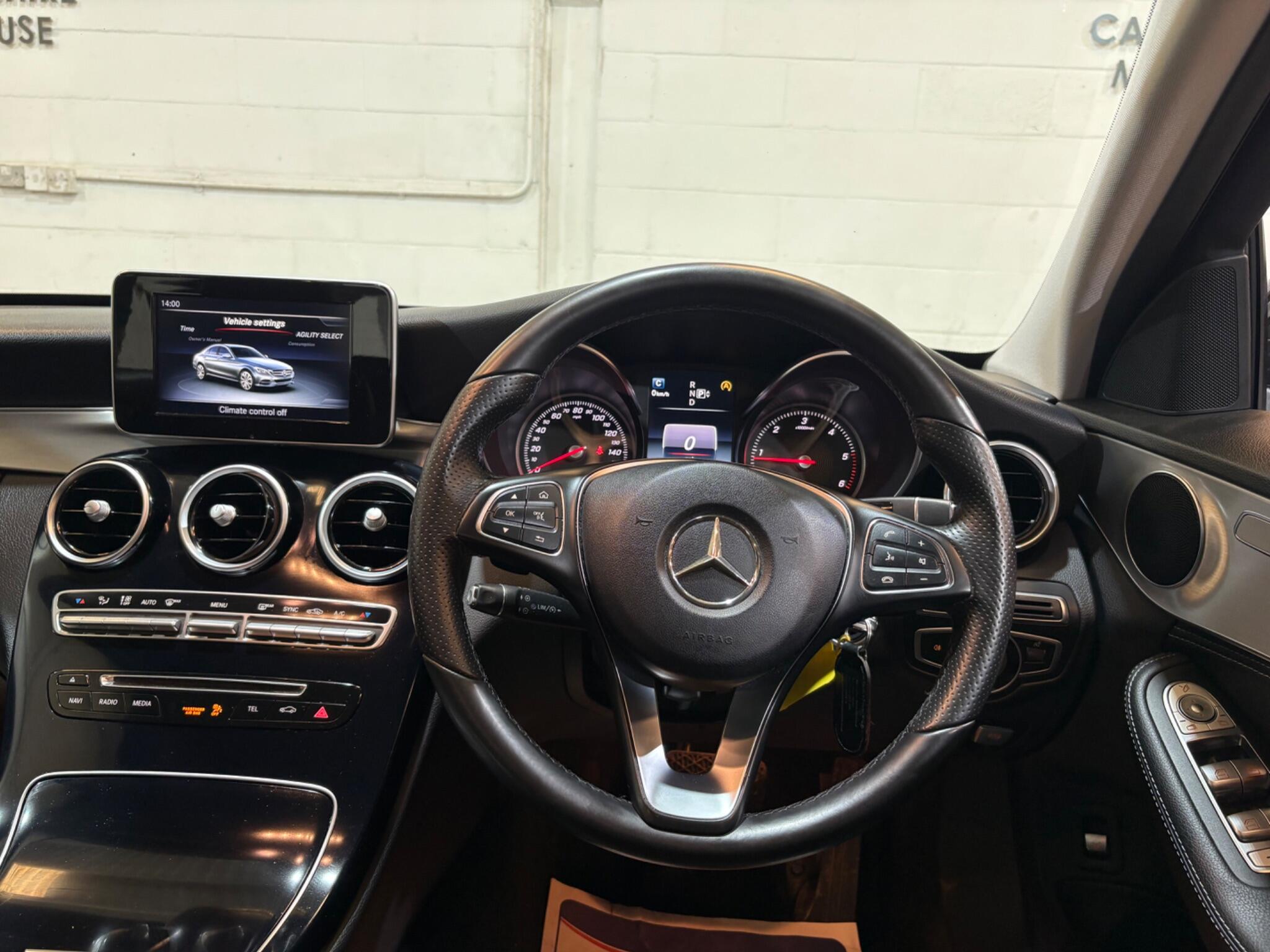 Mercedes-Benz C Class view 37