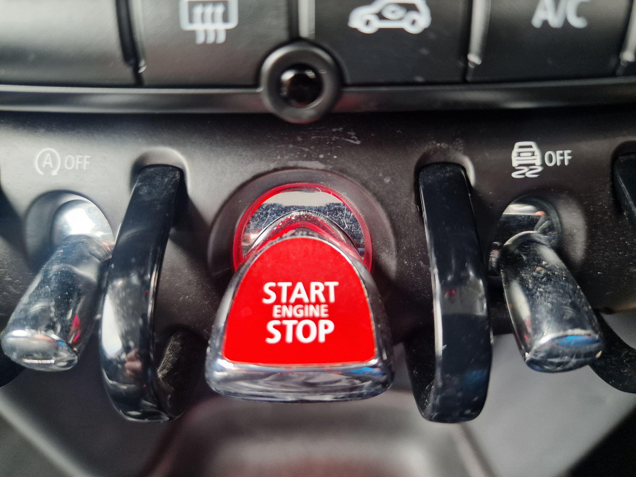 Mini Hatch view 45