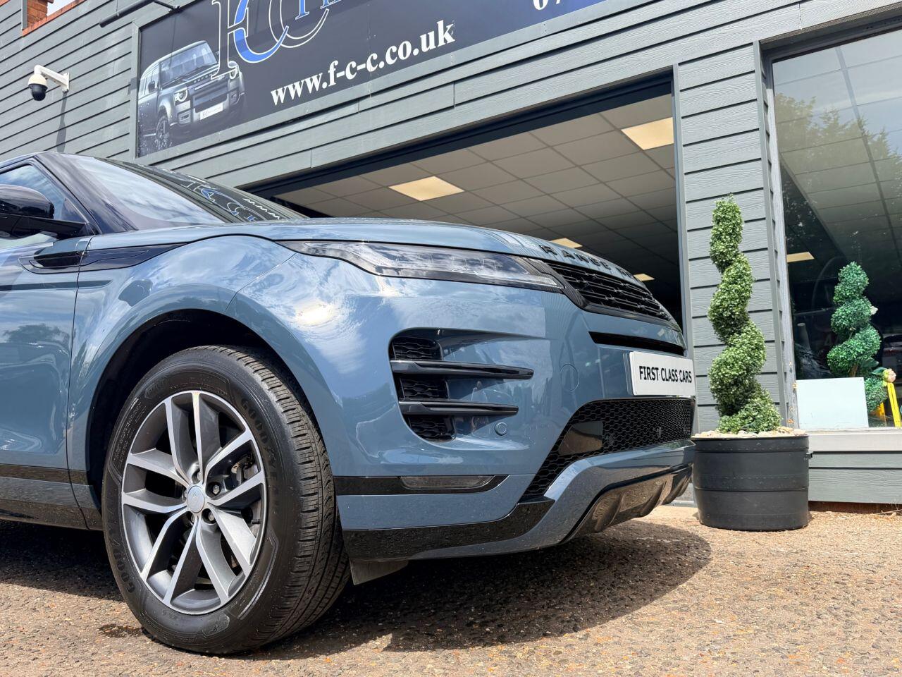 Land Rover Range Rover Evoque view 5