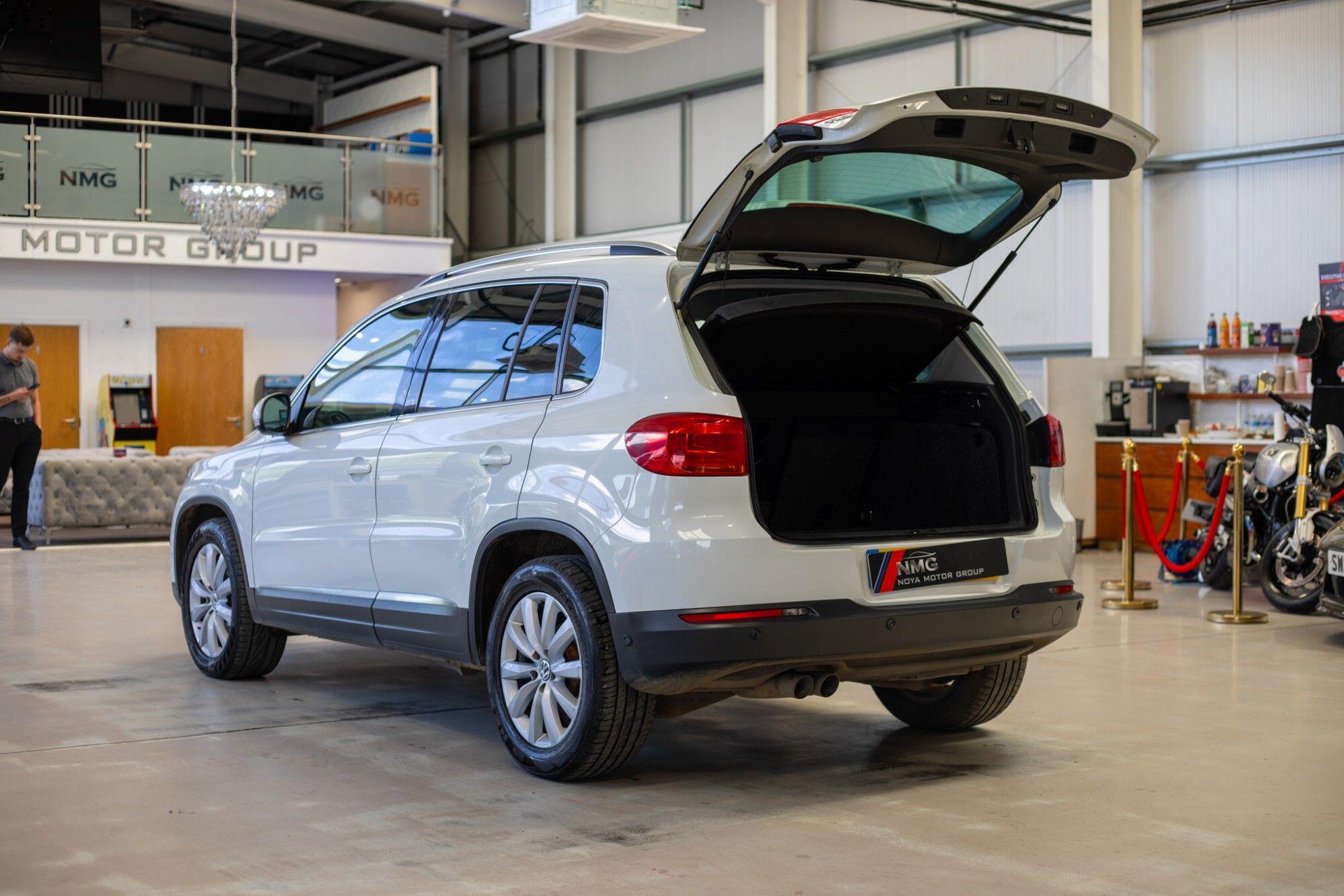 Volkswagen Tiguan view 33