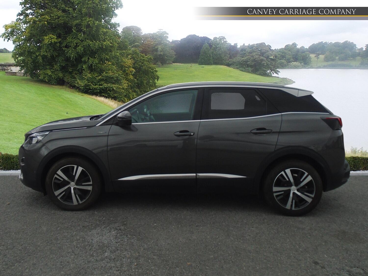 Peugeot 3008 view 5