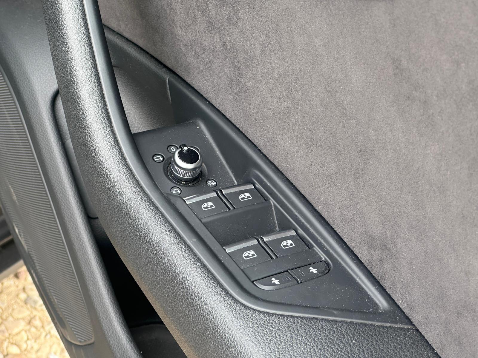 Audi A4 Avant view 21