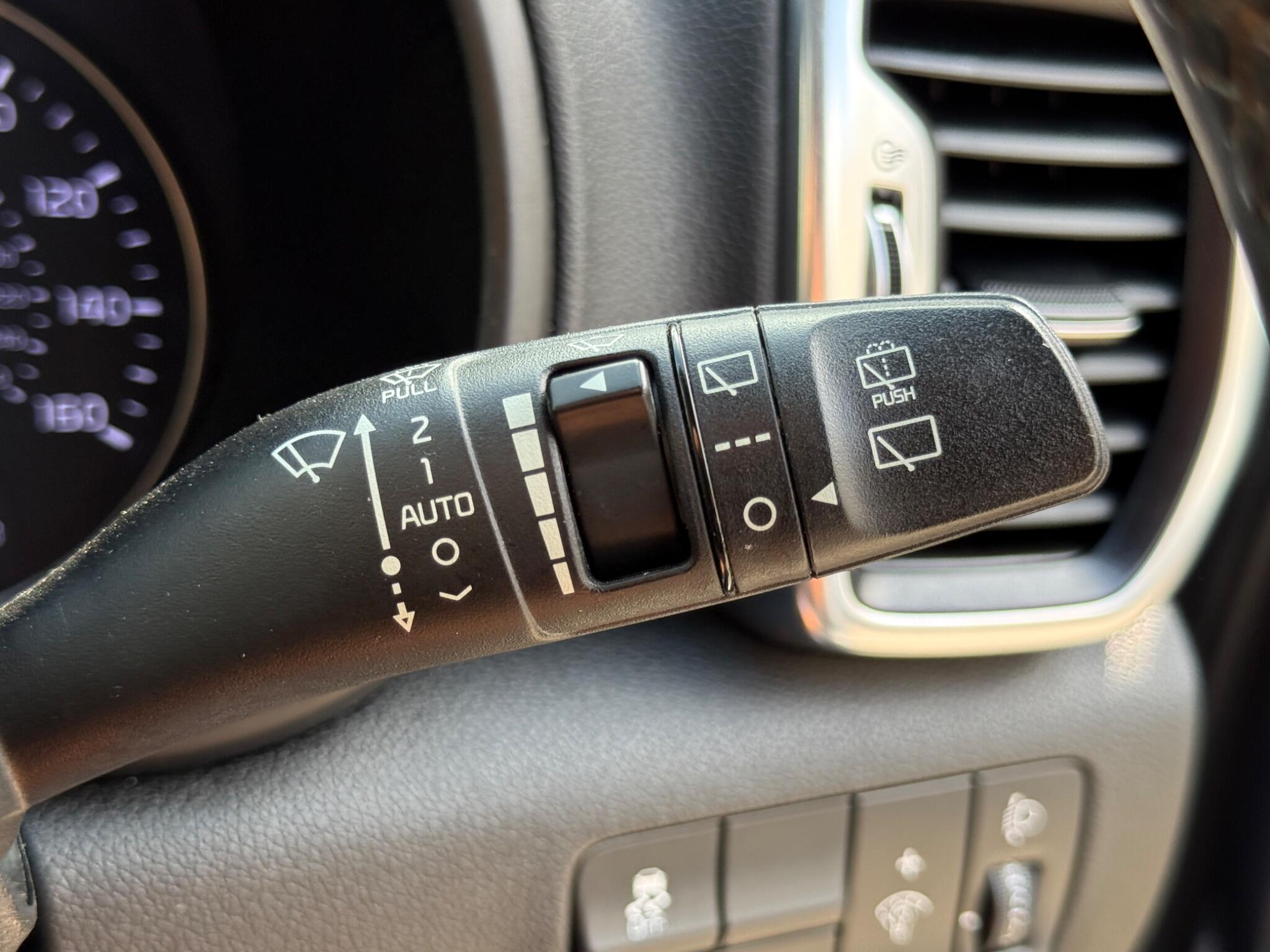 Kia Sportage - Image 65