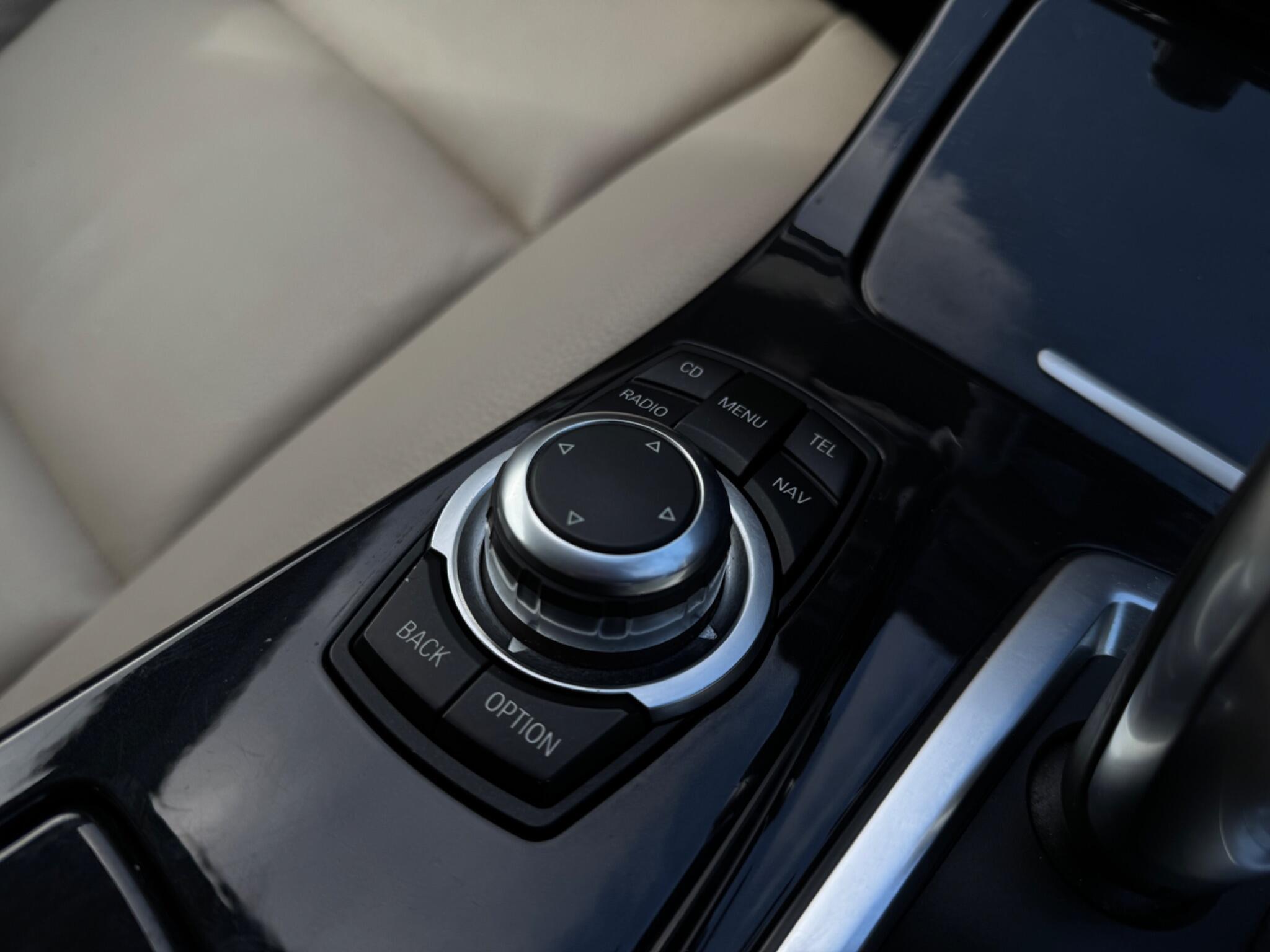 BMW 5 Series view 28
