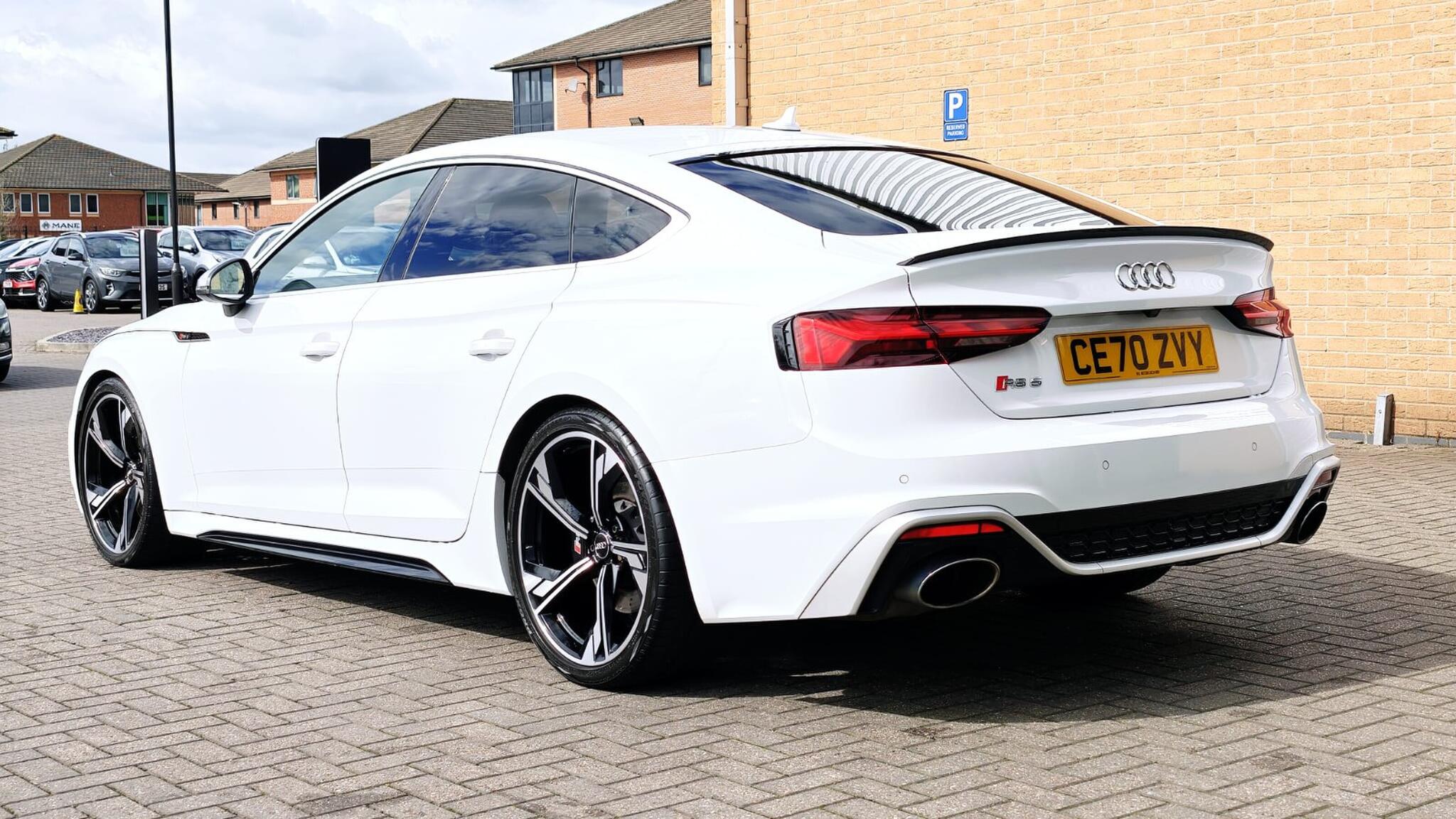 Audi RS5 view 8