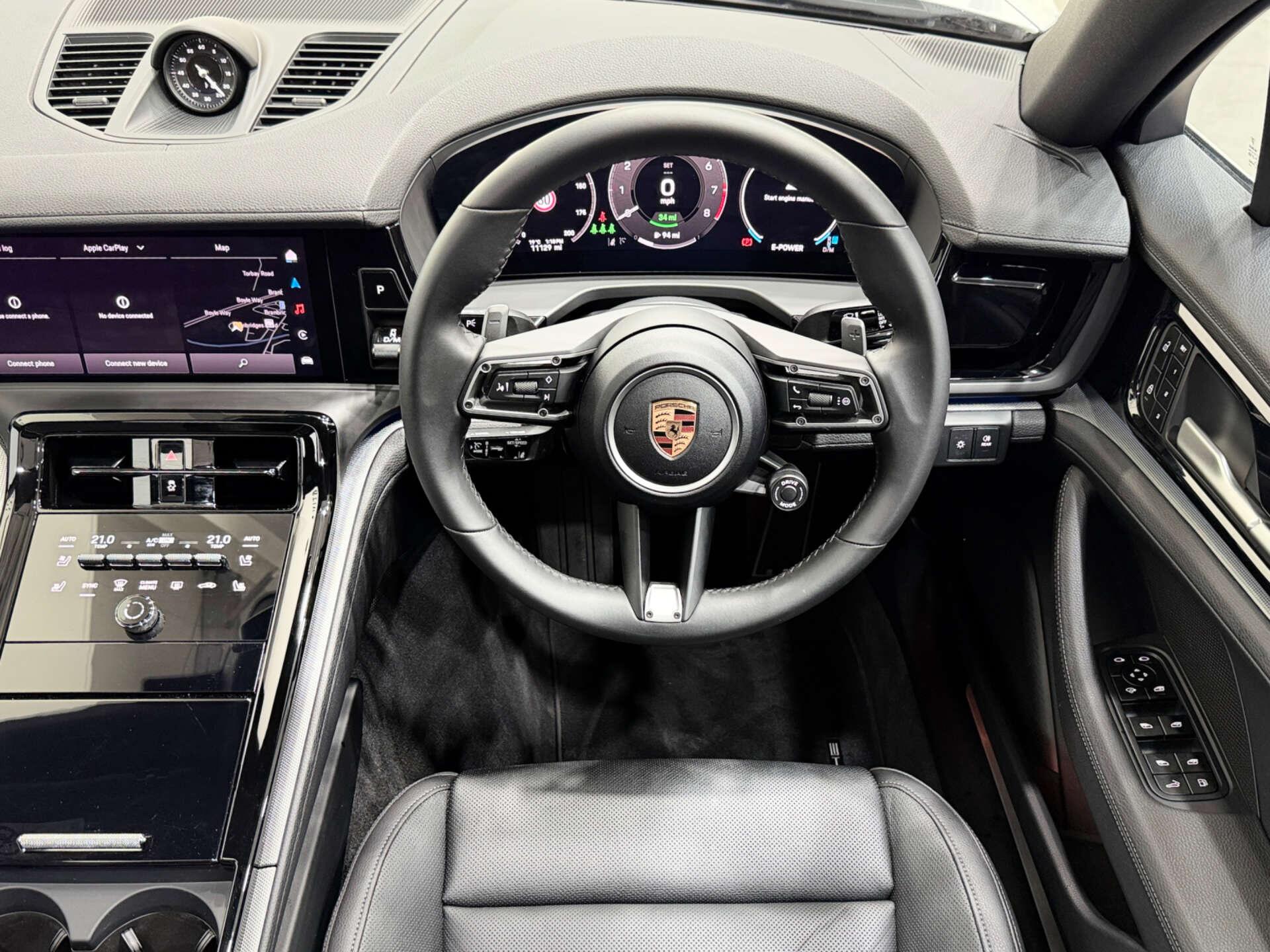 Porsche Panamera view 25