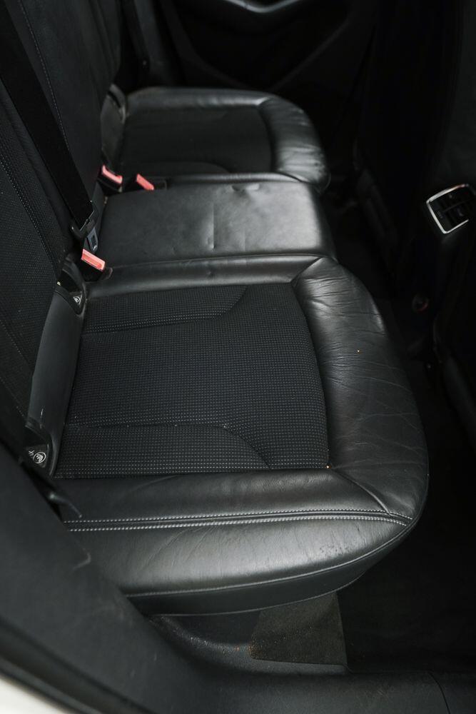 Audi Q3 view 14