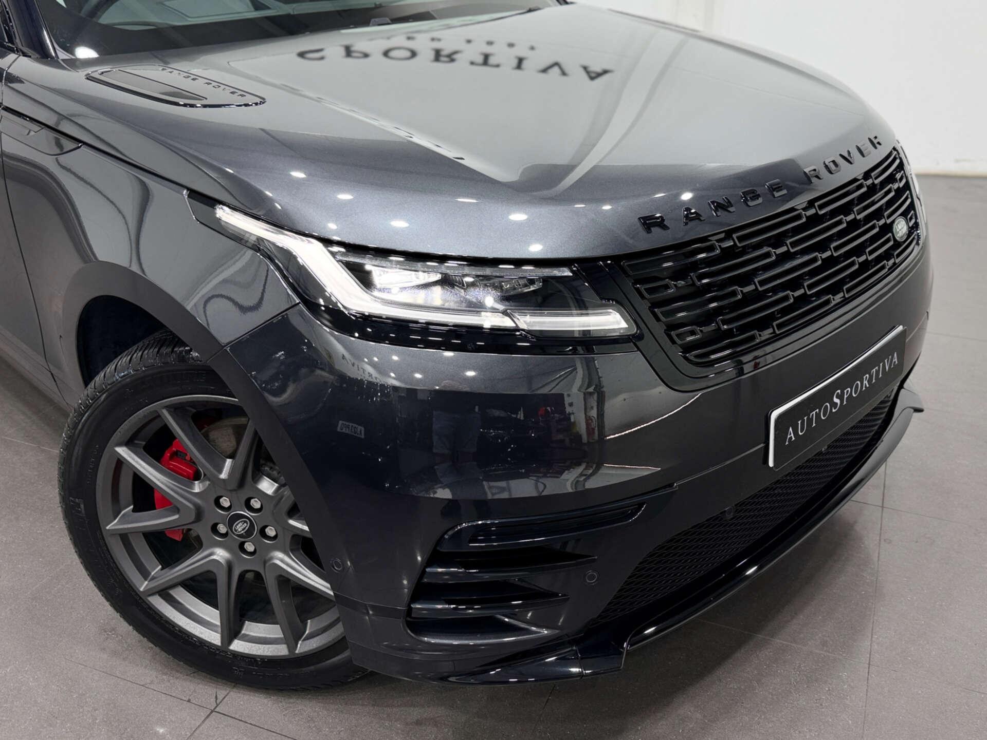 Land Rover Range Rover Velar view 29