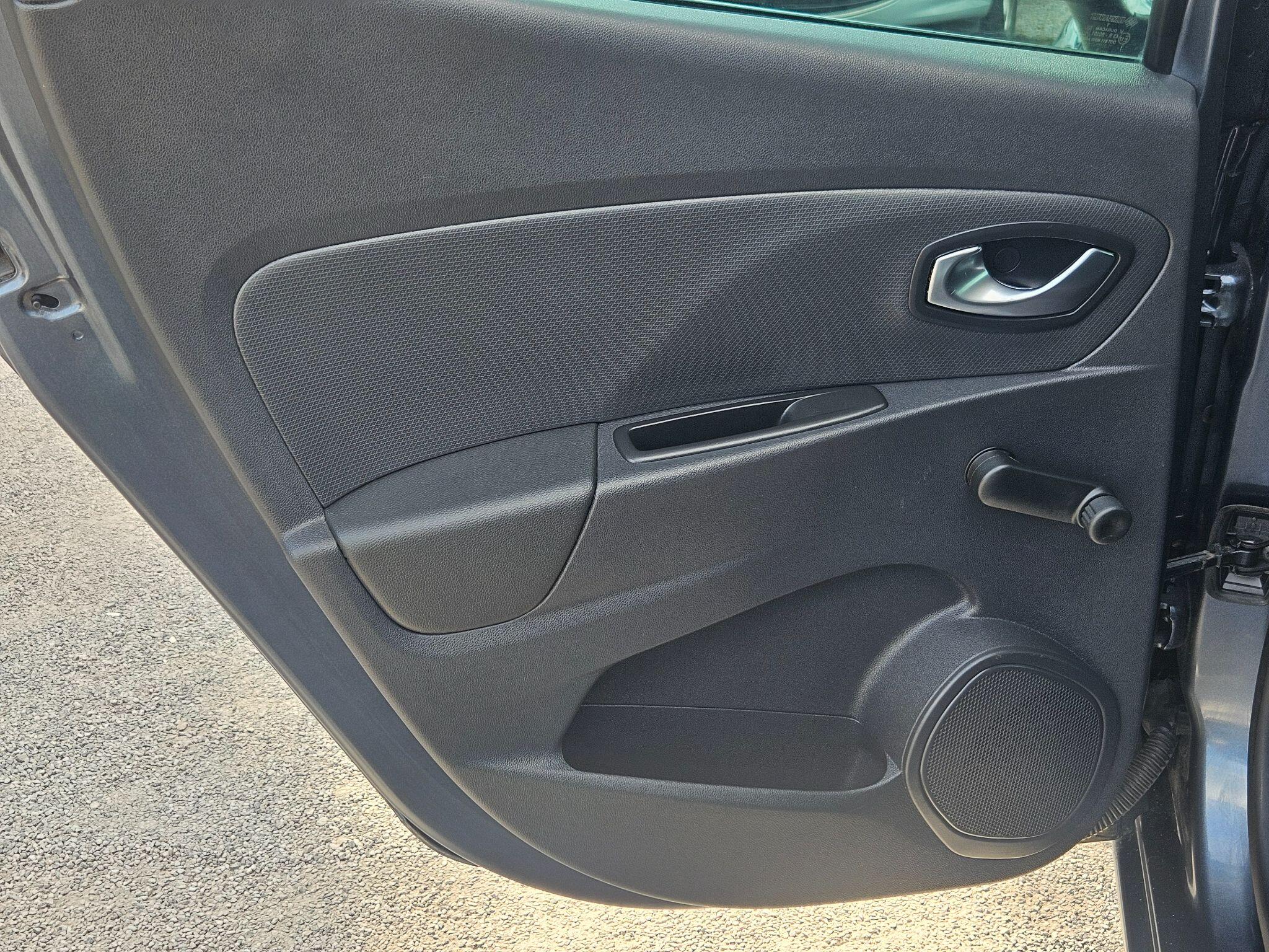 2018 Renault Clio image 42