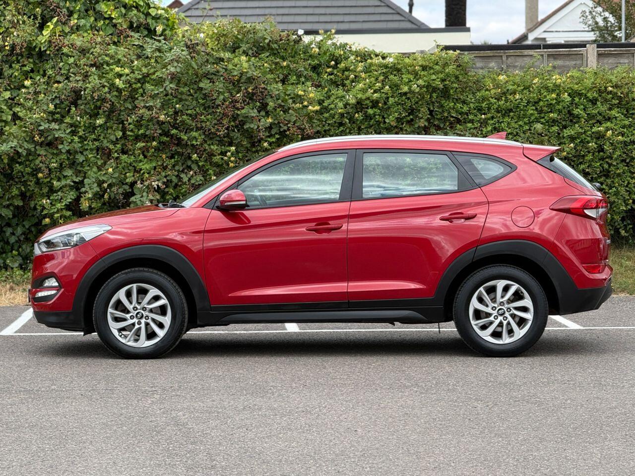 Hyundai Tucson view 4
