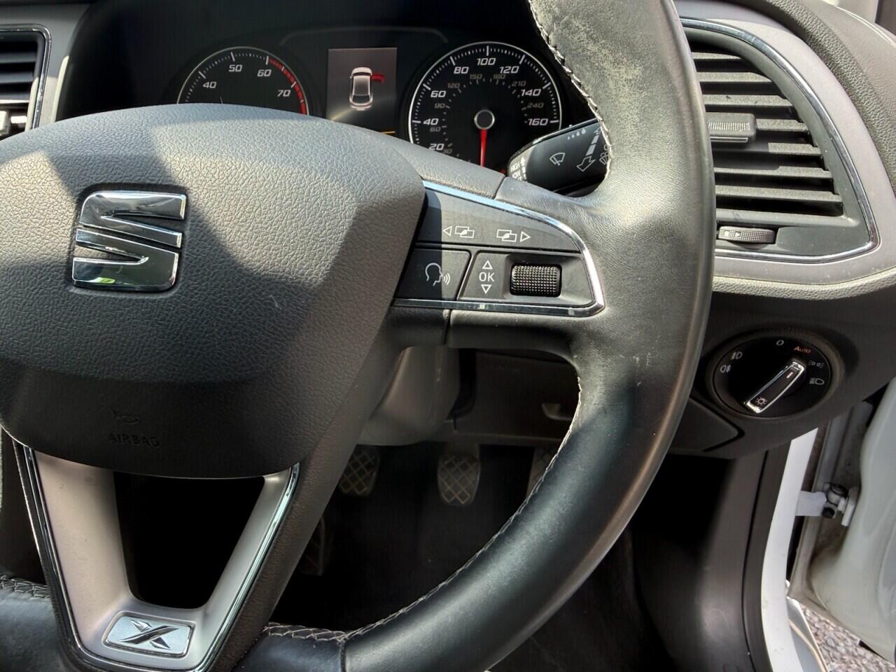 Seat Leon Leon view 16