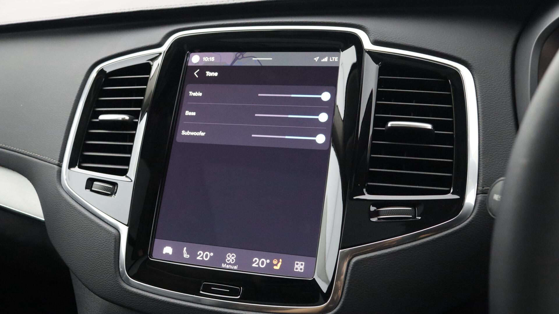 Volvo XC90 view 38