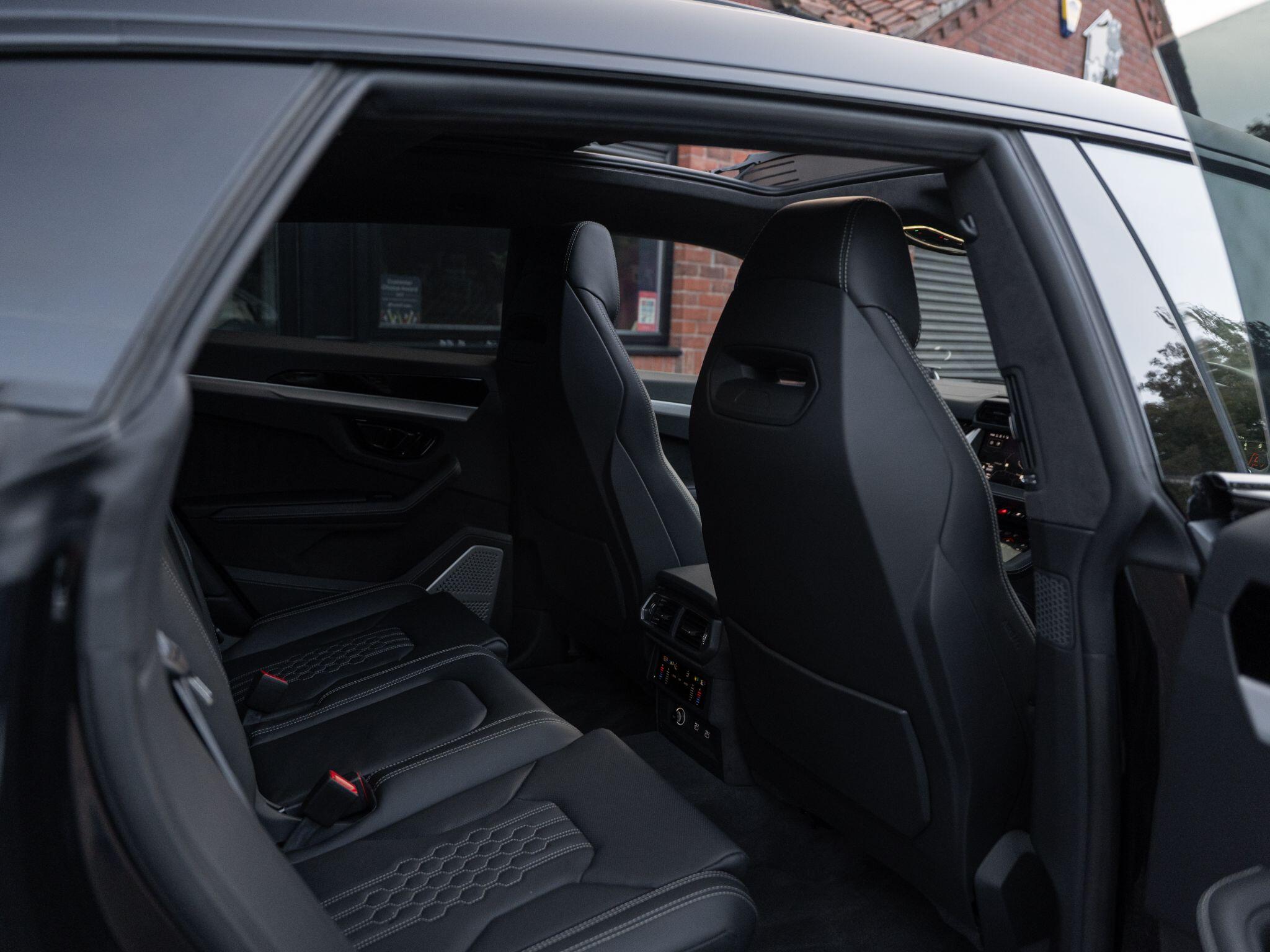Lamborghini Urus view 49