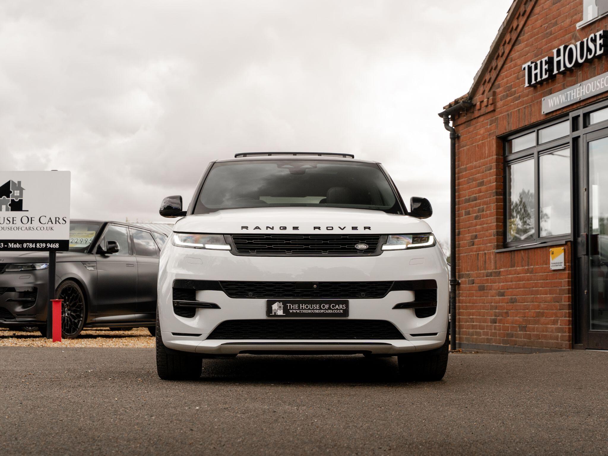 Land Rover Range Rover Sport view 2
