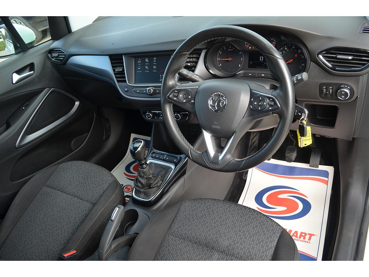 Vauxhall Crossland X view 2