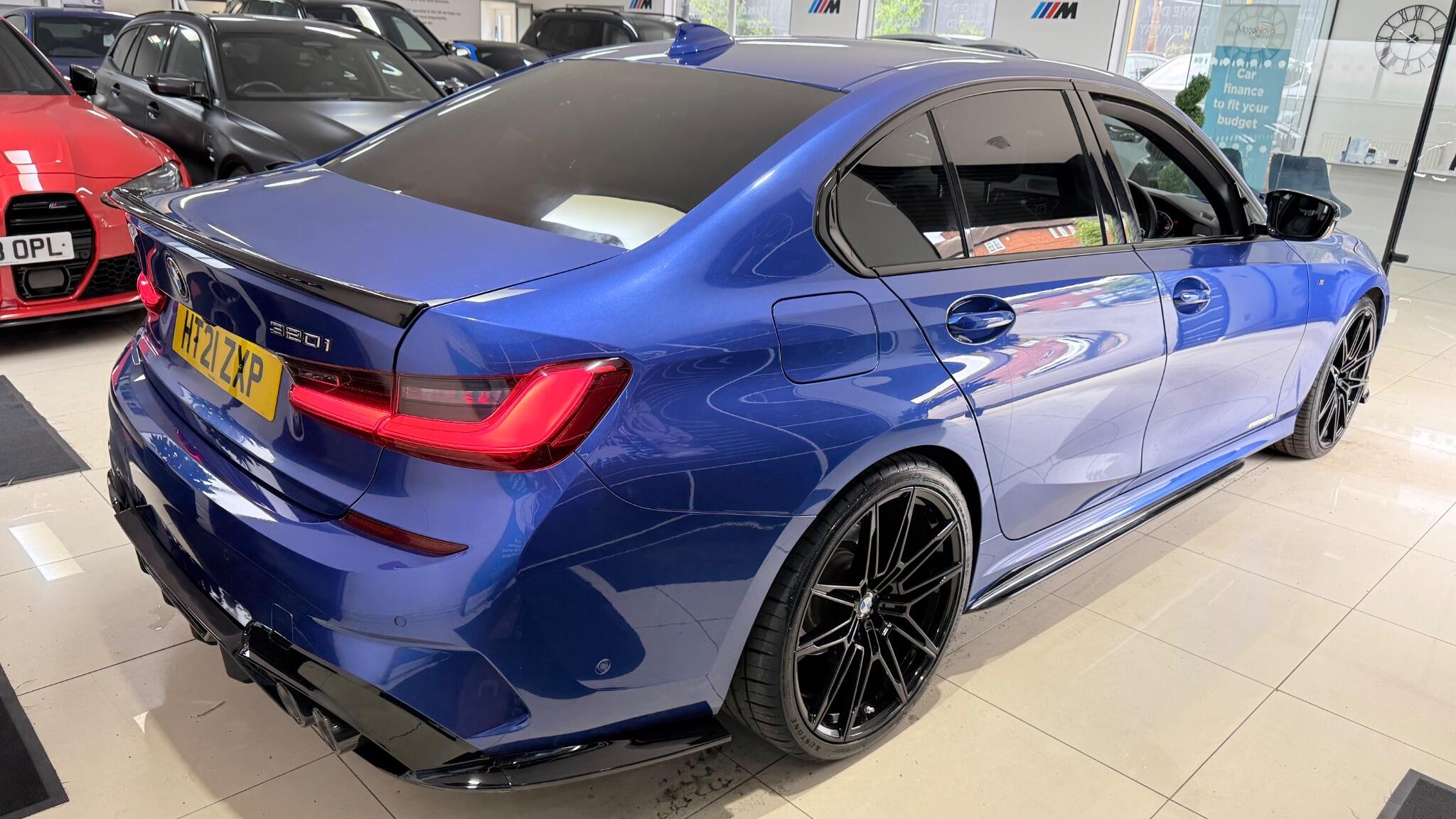 BMW 3 Series view 42